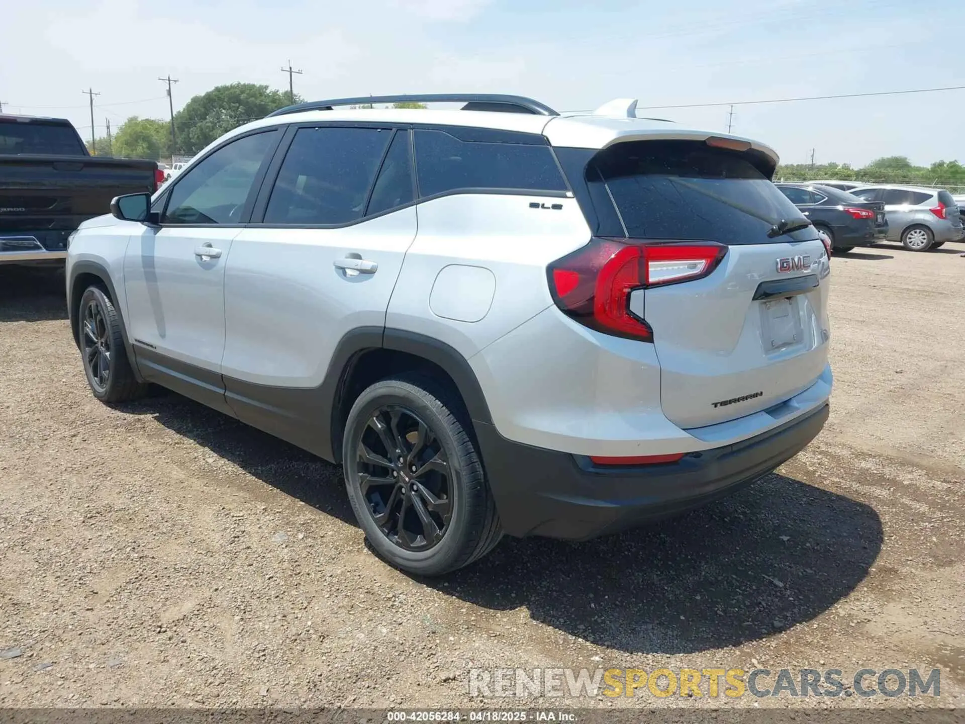 3 fotografías del automóvil dañado 3GKALMEV0NL277270 GMC TERRAIN 2022