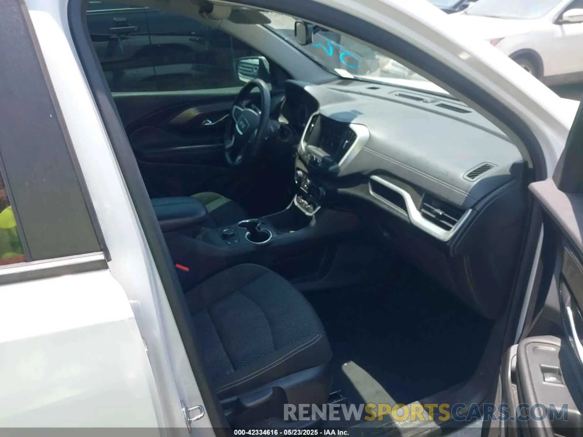 5 fotografías del automóvil dañado 3GKALMEV1NL138927 GMC TERRAIN 2022