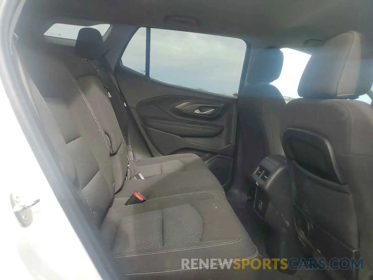 11 fotografías del automóvil dañado 3GKALMEV3NL271950 GMC TERRAIN 2022