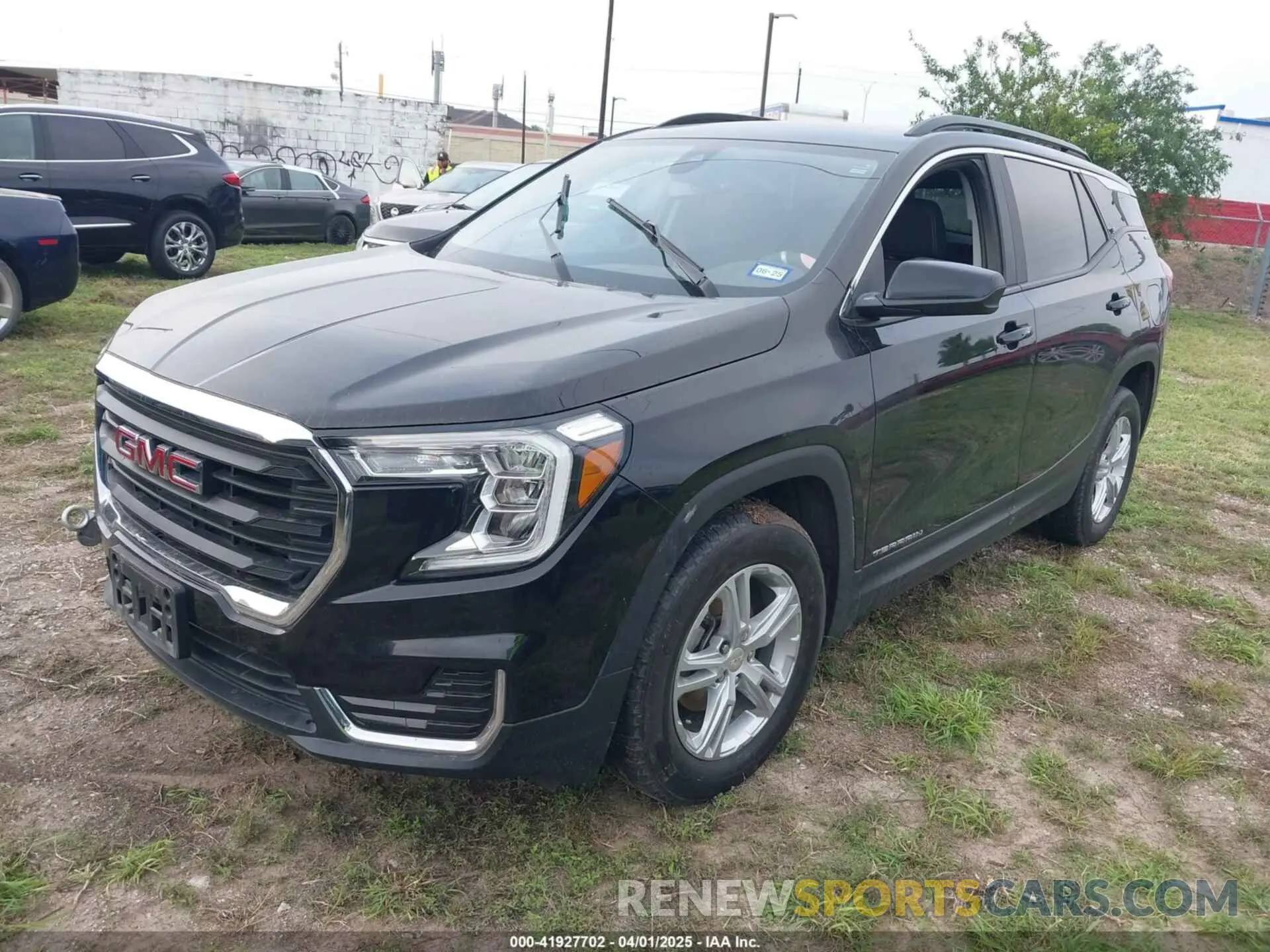 2 fotografías del automóvil dañado 3GKALMEV4NL229383 GMC TERRAIN 2022