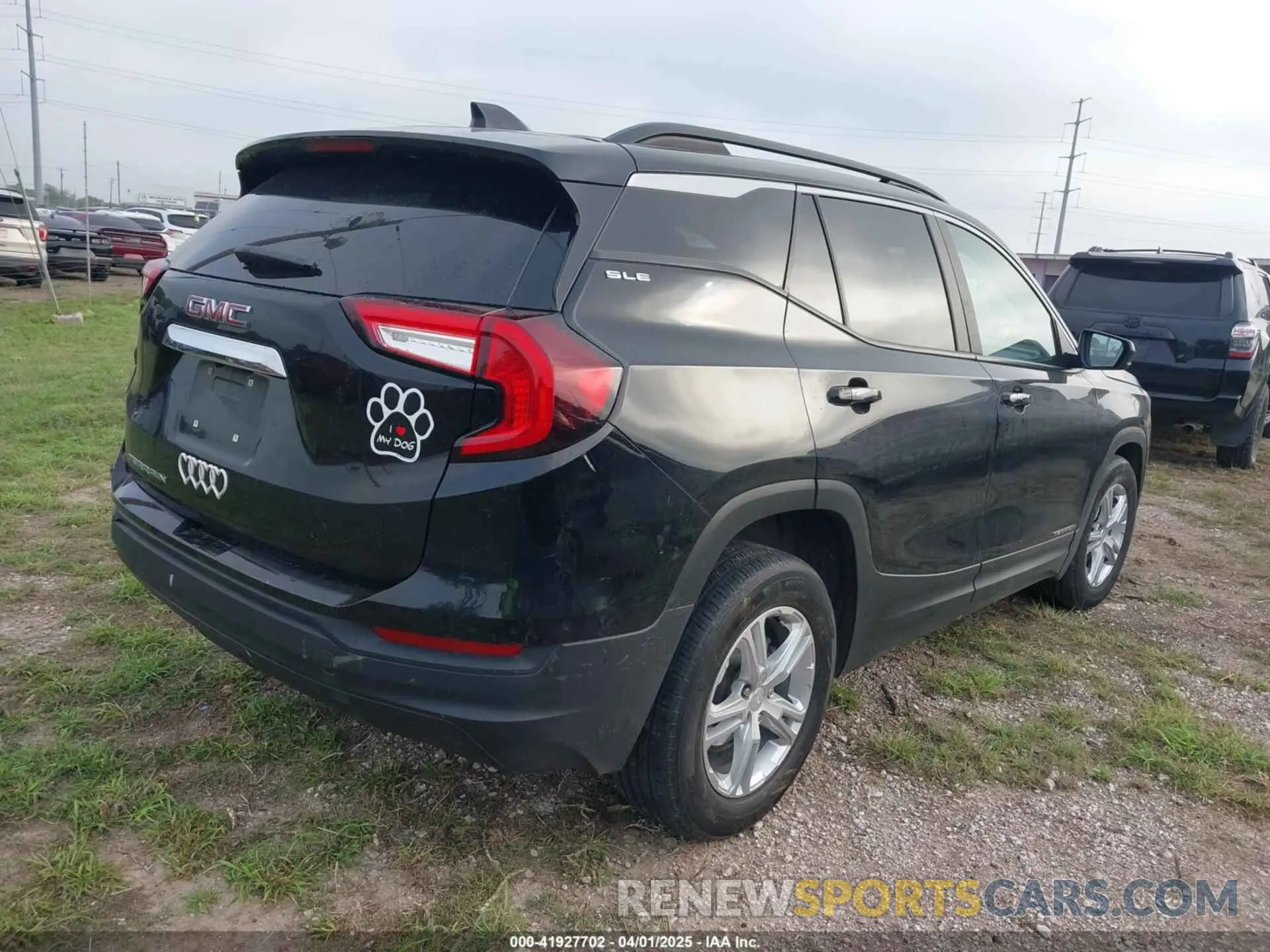 4 fotografías del automóvil dañado 3GKALMEV4NL229383 GMC TERRAIN 2022
