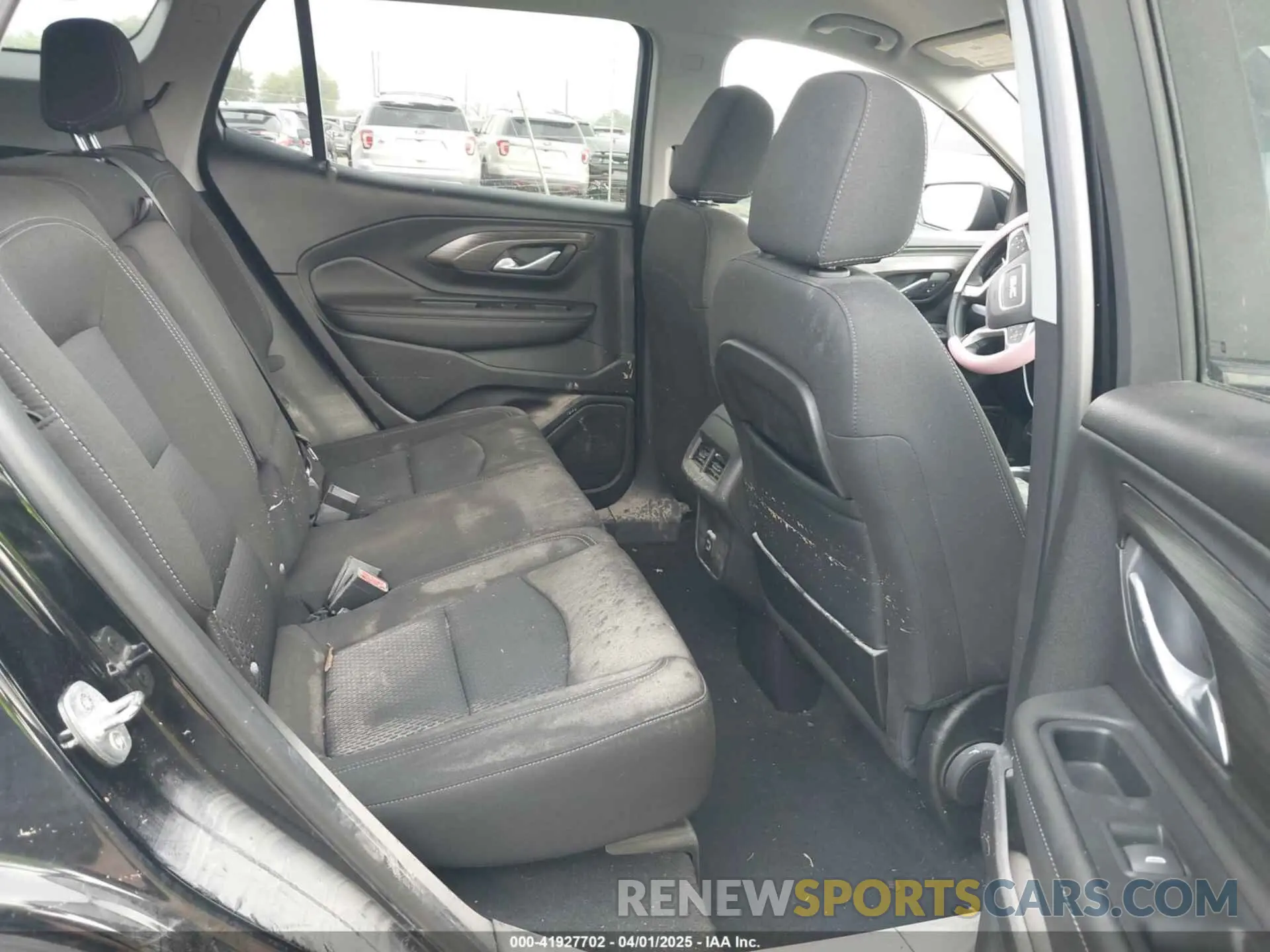 8 fotografías del automóvil dañado 3GKALMEV4NL229383 GMC TERRAIN 2022