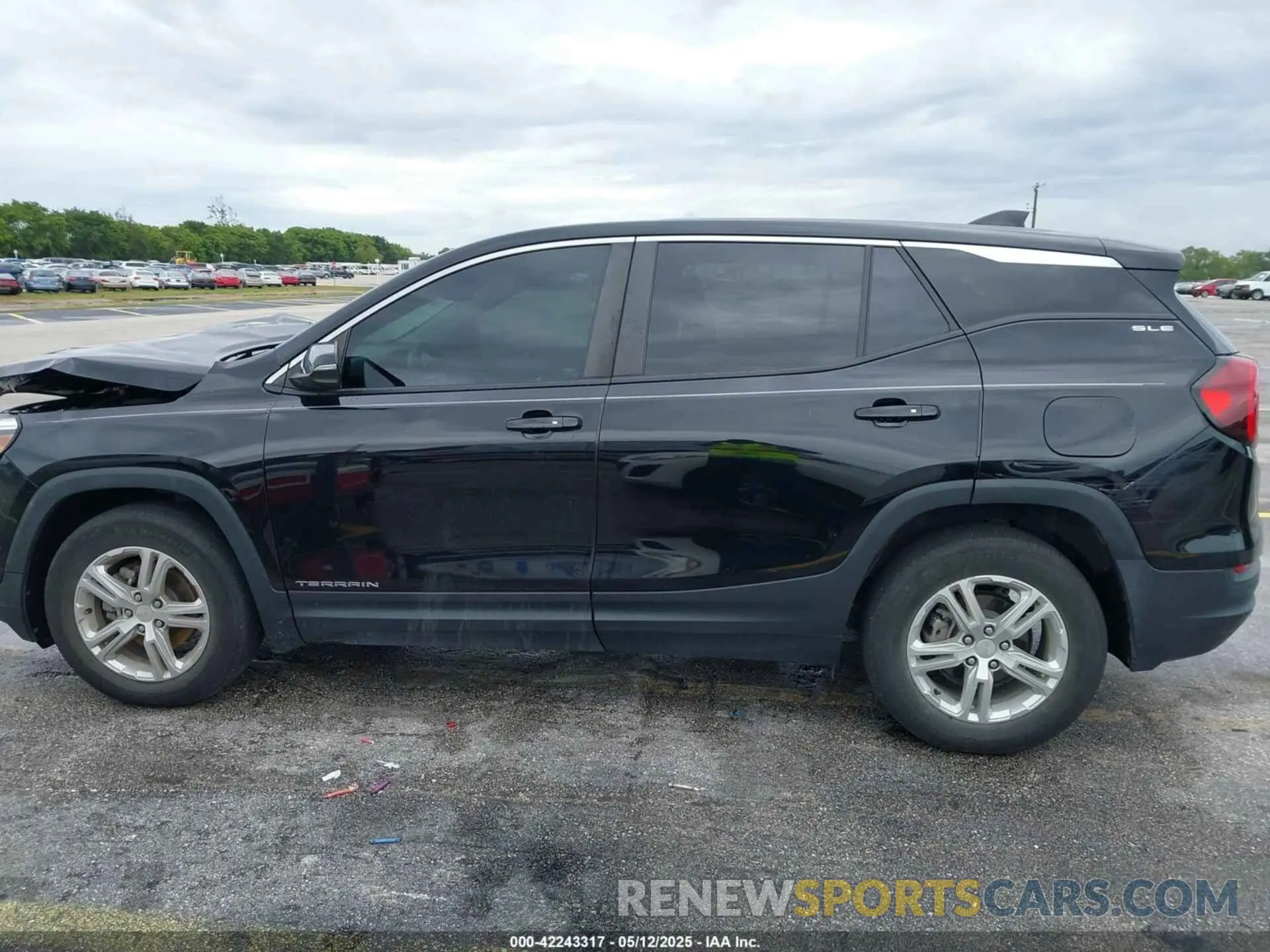 14 fotografías del automóvil dañado 3GKALMEV5NL174474 GMC TERRAIN 2022