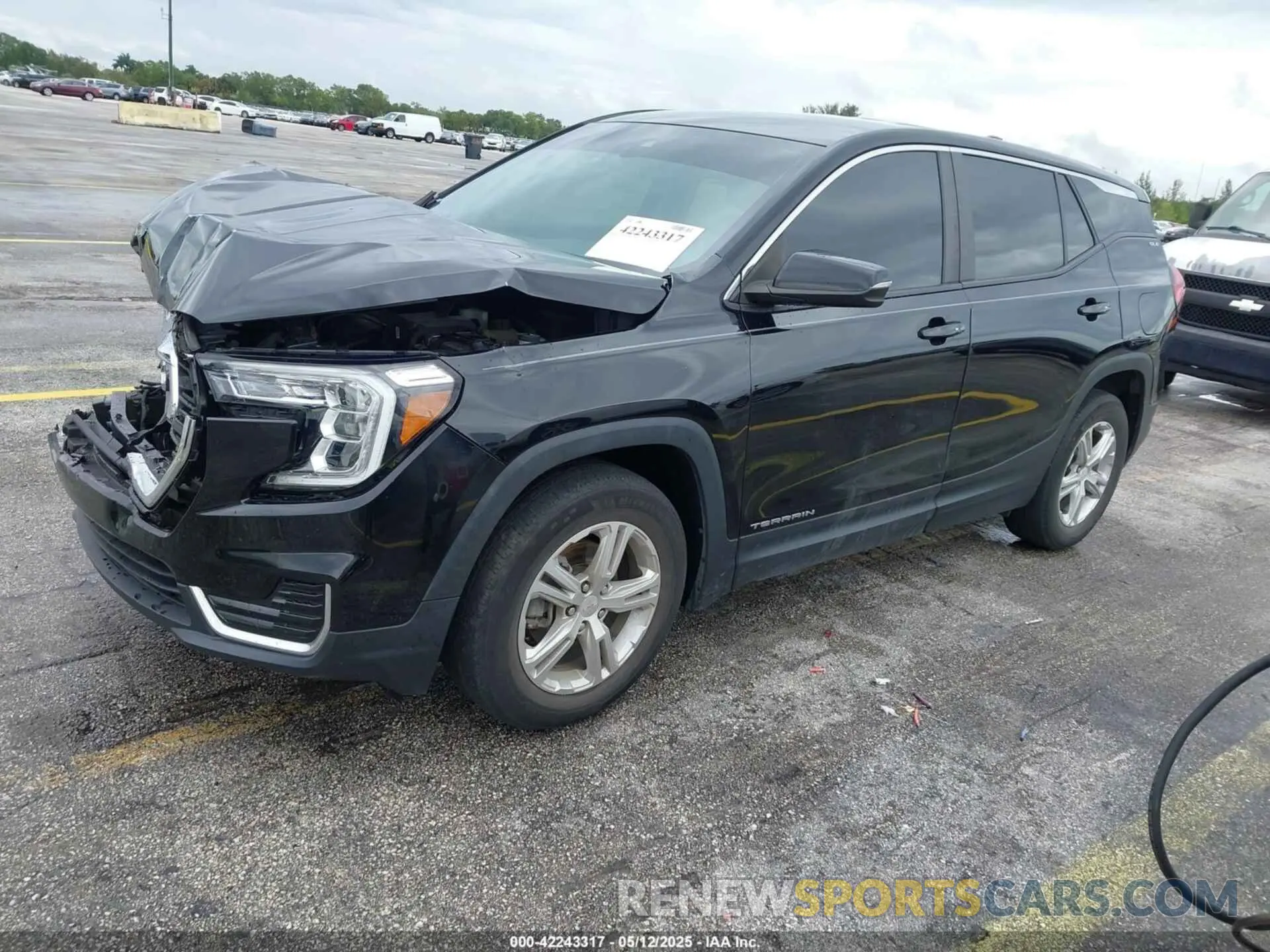 2 fotografías del automóvil dañado 3GKALMEV5NL174474 GMC TERRAIN 2022