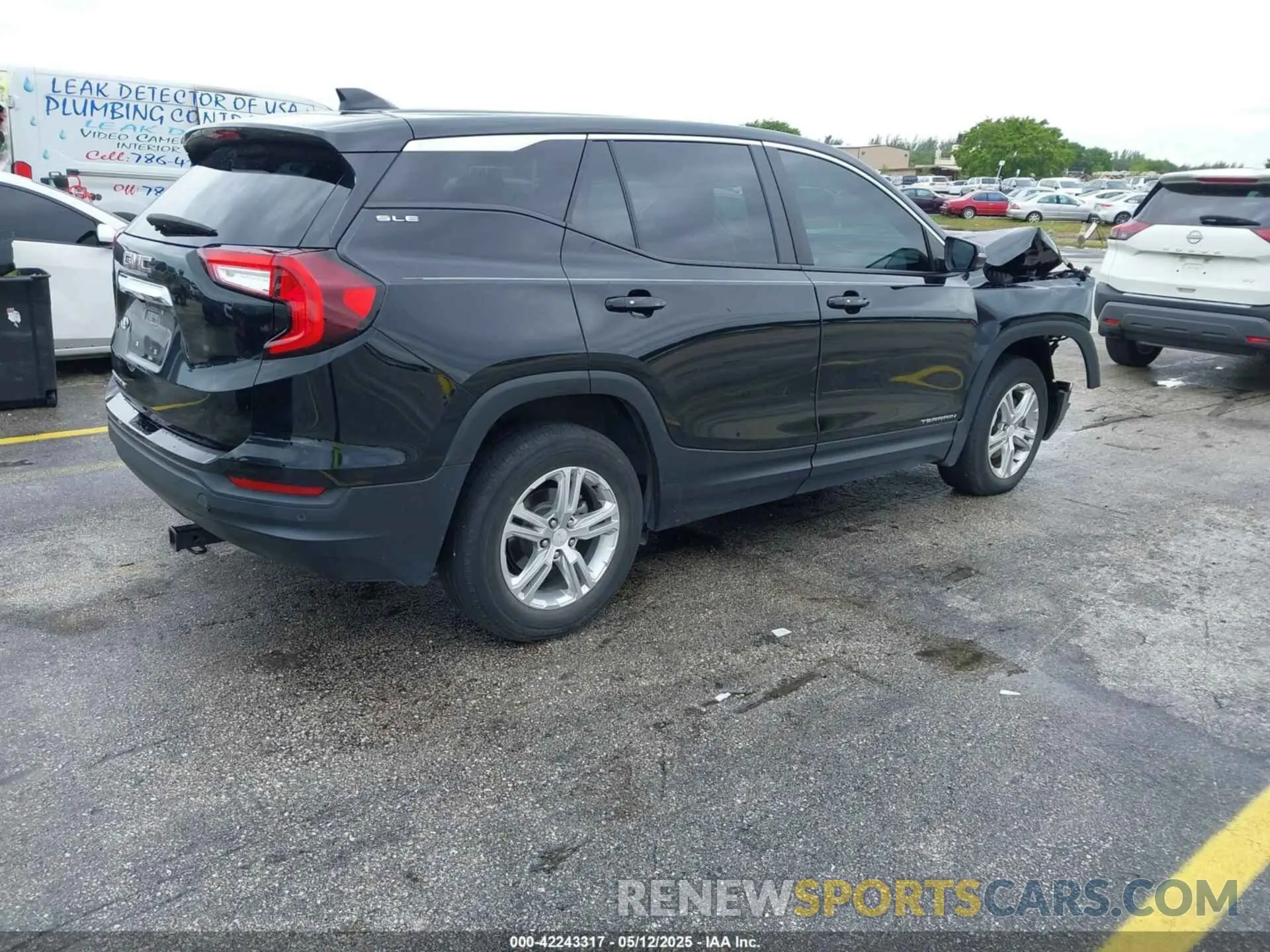 4 fotografías del automóvil dañado 3GKALMEV5NL174474 GMC TERRAIN 2022