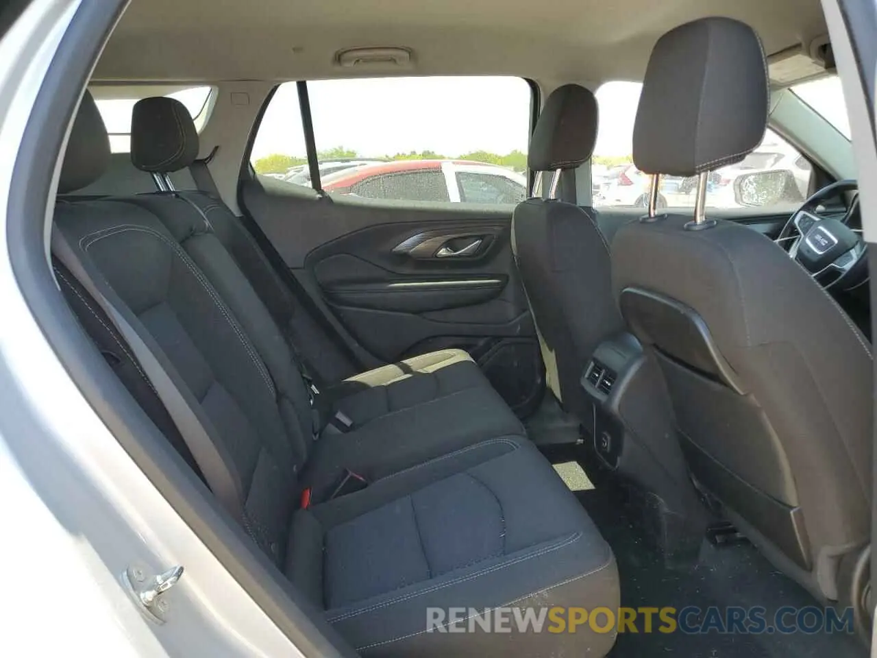 11 fotografías del automóvil dañado 3GKALMEV5NL206727 GMC TERRAIN 2022