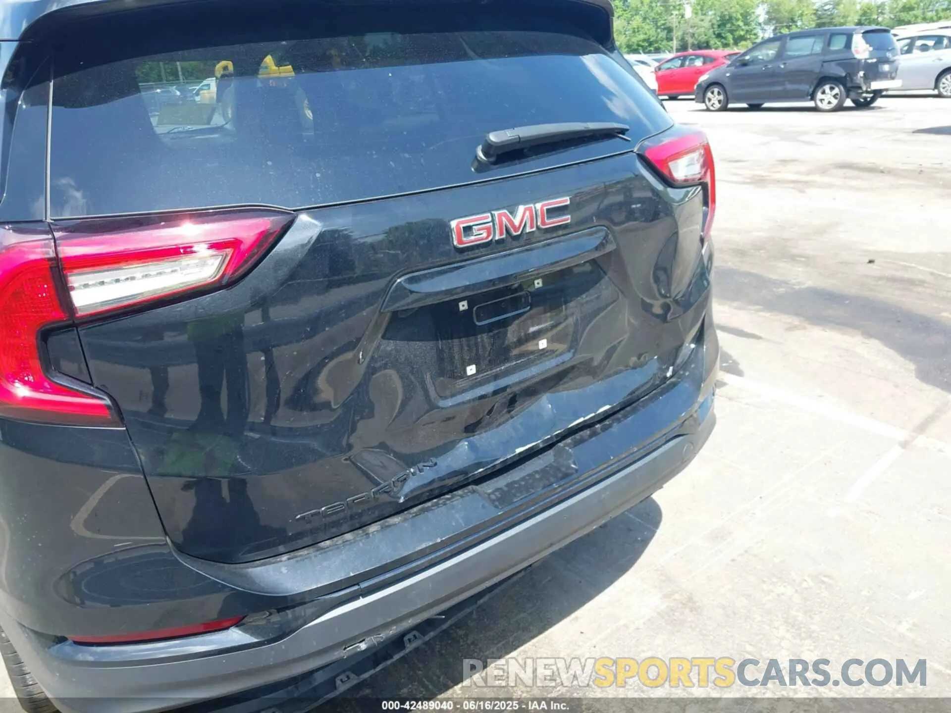 6 fotografías del automóvil dañado 3GKALMEV5NL207280 GMC TERRAIN 2022