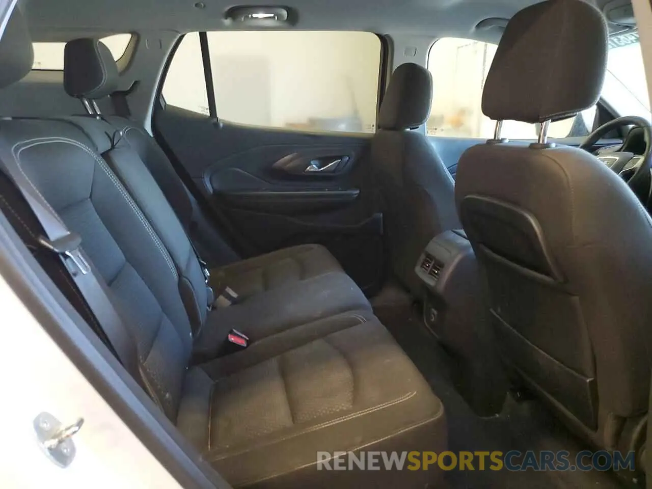11 fotografías del automóvil dañado 3GKALMEV5NL274672 GMC TERRAIN 2022