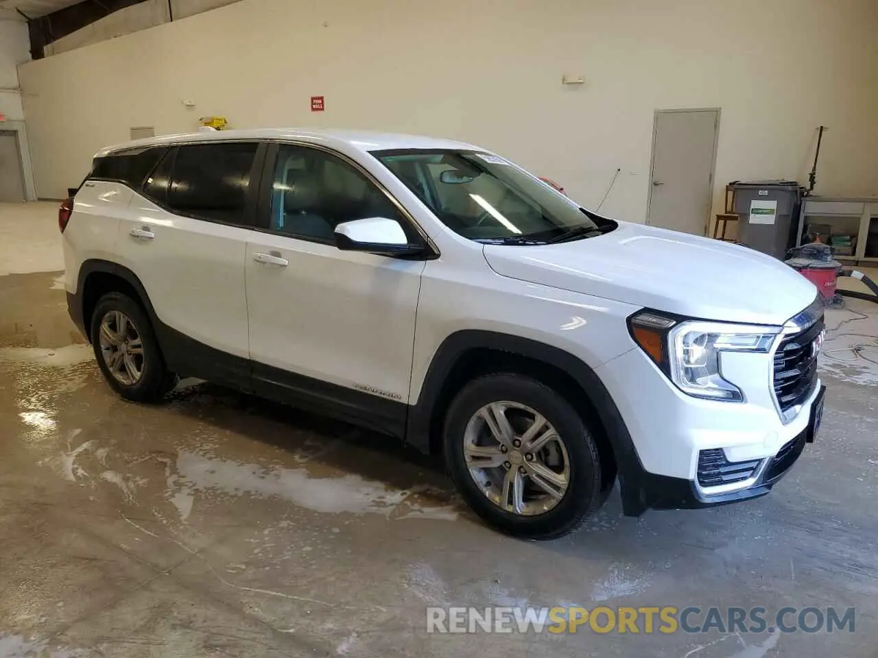 4 fotografías del automóvil dañado 3GKALMEV5NL274672 GMC TERRAIN 2022