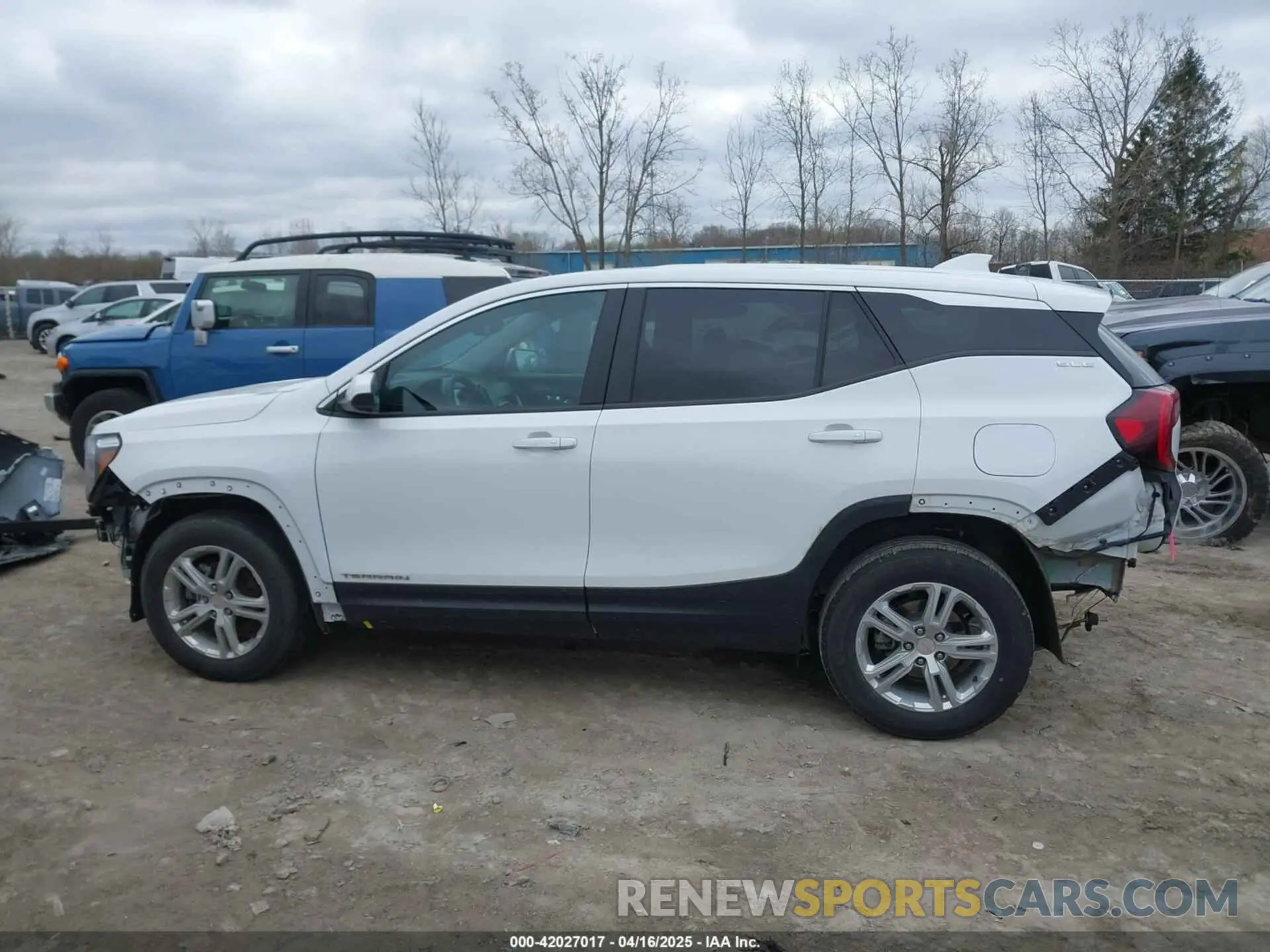15 fotografías del automóvil dañado 3GKALMEV6NL253068 GMC TERRAIN 2022