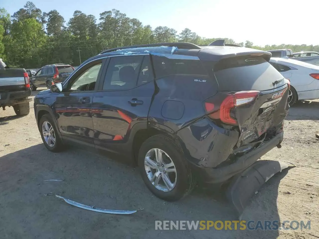 2 fotografías del automóvil dañado 3GKALMEV6NL305668 GMC TERRAIN 2022