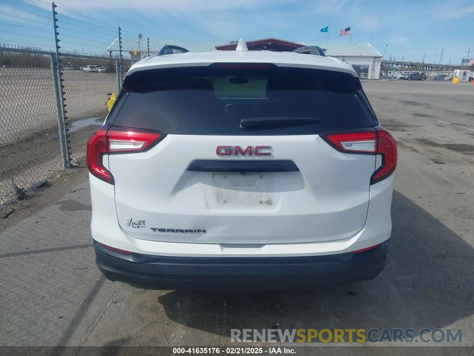 16 fotografías del automóvil dañado 3GKALMEV6NL309218 GMC TERRAIN 2022