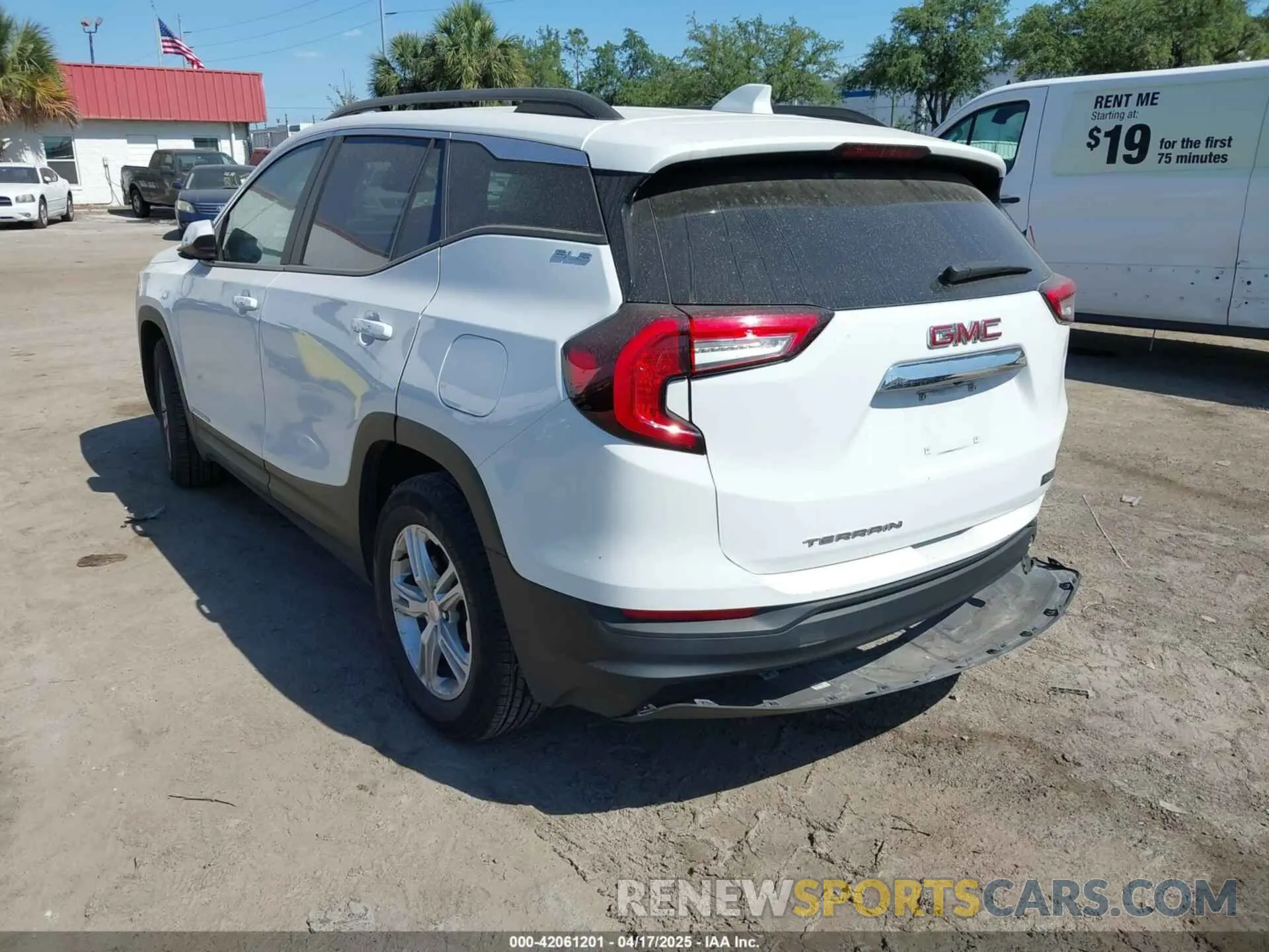 3 fotografías del automóvil dañado 3GKALMEV6NL310501 GMC TERRAIN 2022