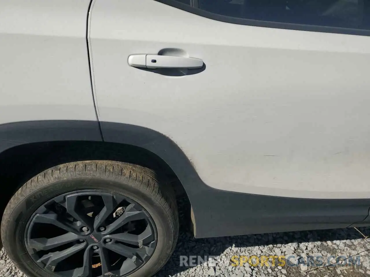 11 fotografías del automóvil dañado 3GKALMEV7NL233993 GMC TERRAIN 2022