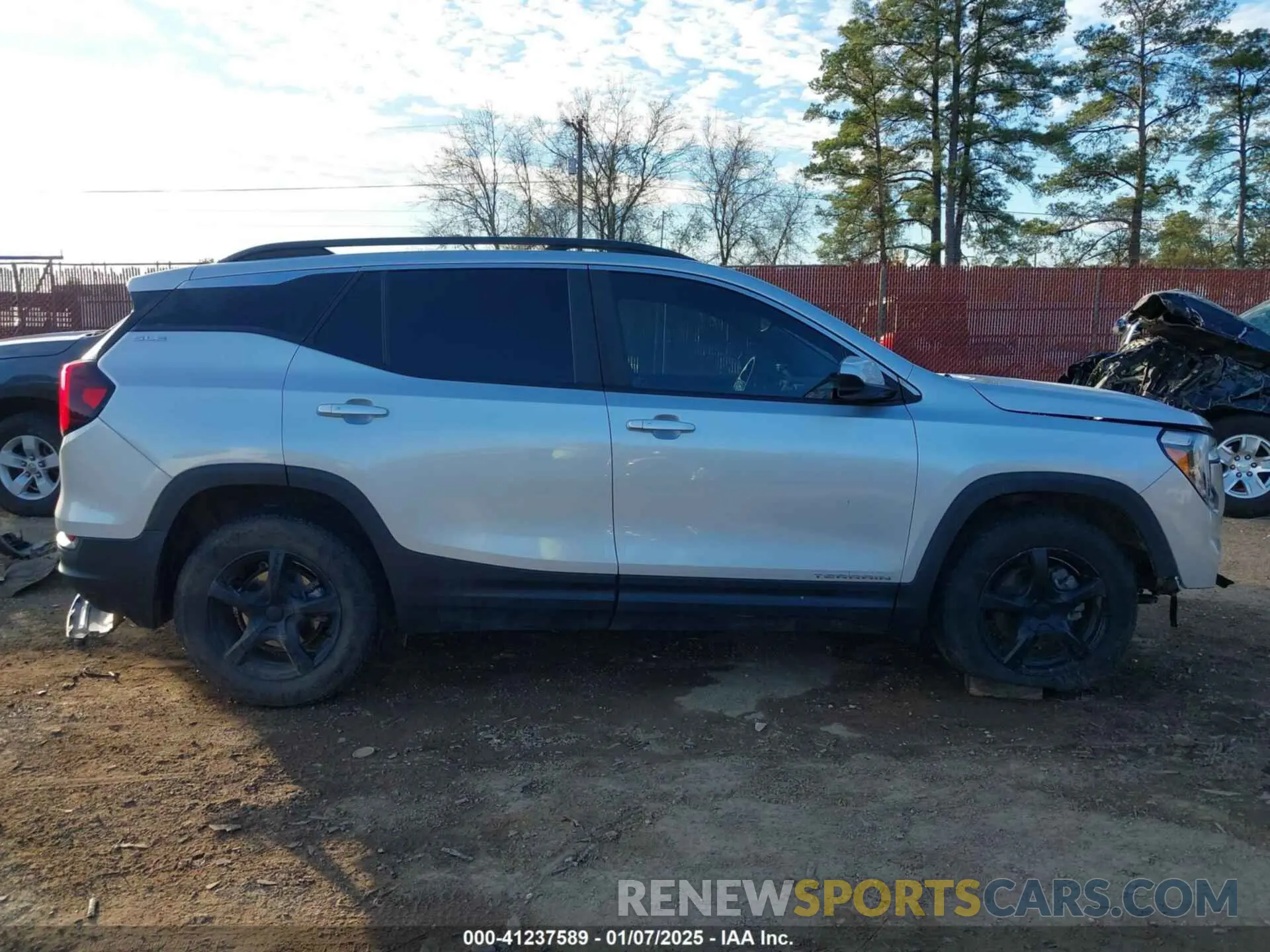 14 fotografías del automóvil dañado 3GKALMEV8NL101079 GMC TERRAIN 2022