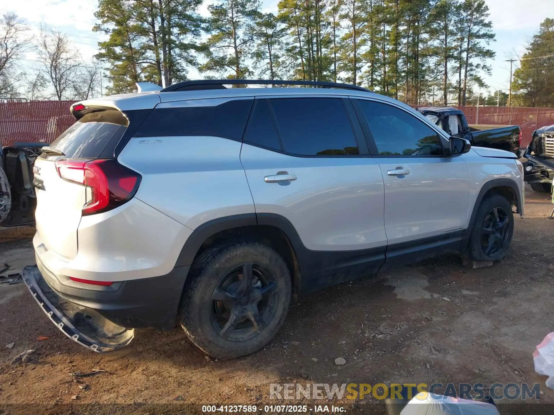 4 fotografías del automóvil dañado 3GKALMEV8NL101079 GMC TERRAIN 2022