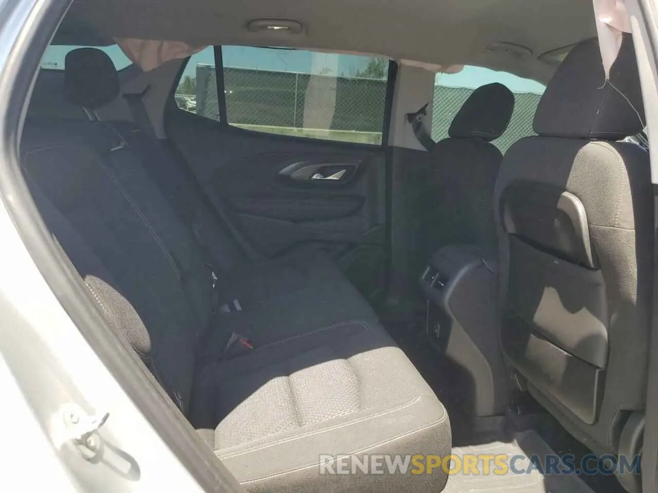 11 fotografías del automóvil dañado 3GKALMEV9NL114469 GMC TERRAIN 2022