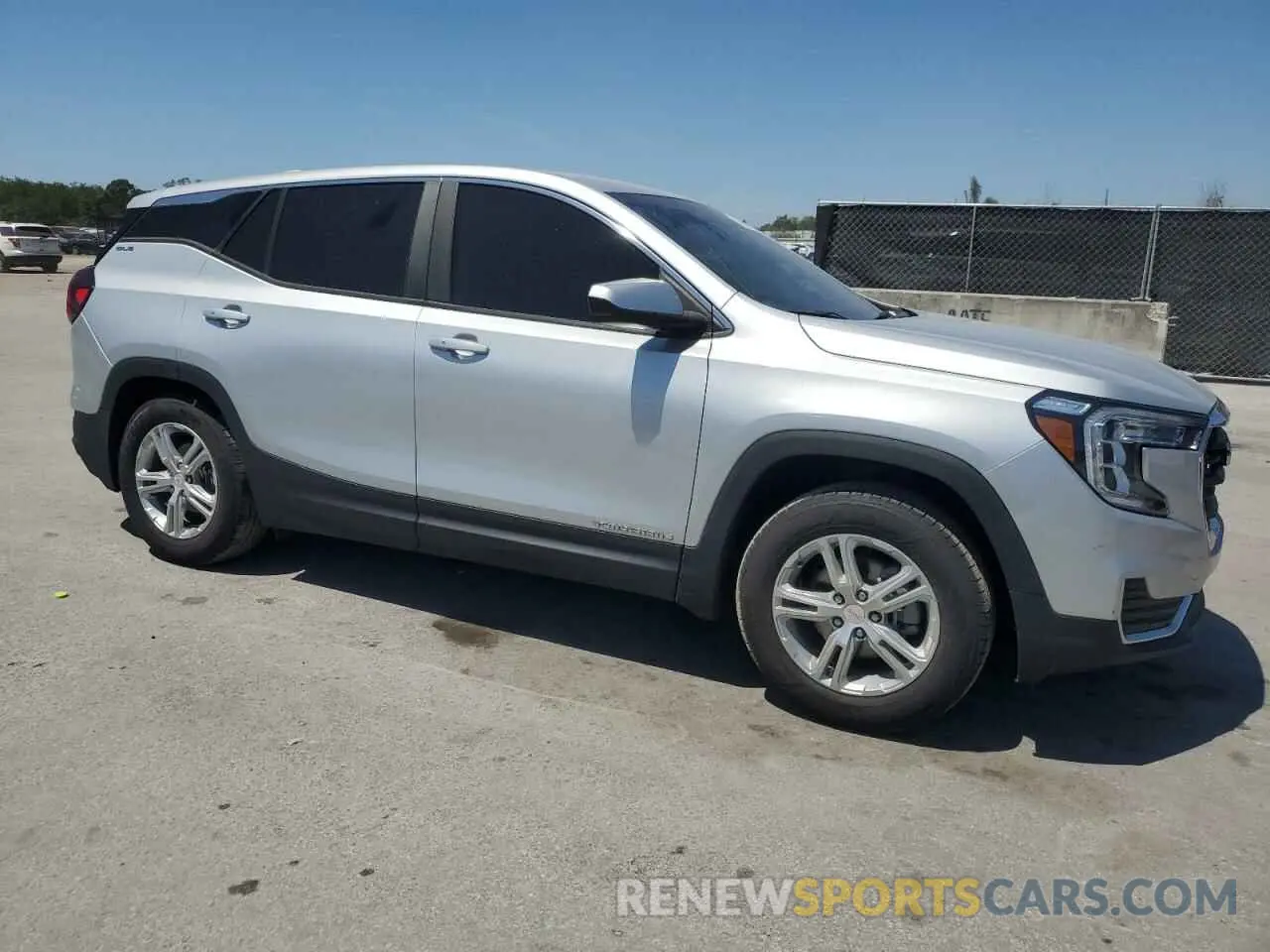4 fotografías del automóvil dañado 3GKALMEV9NL114469 GMC TERRAIN 2022