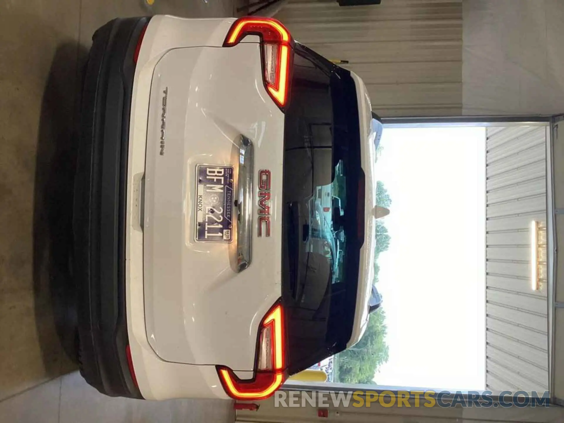 33 fotografías del automóvil dañado 3GKALMEV9NL212210 GMC TERRAIN 2022