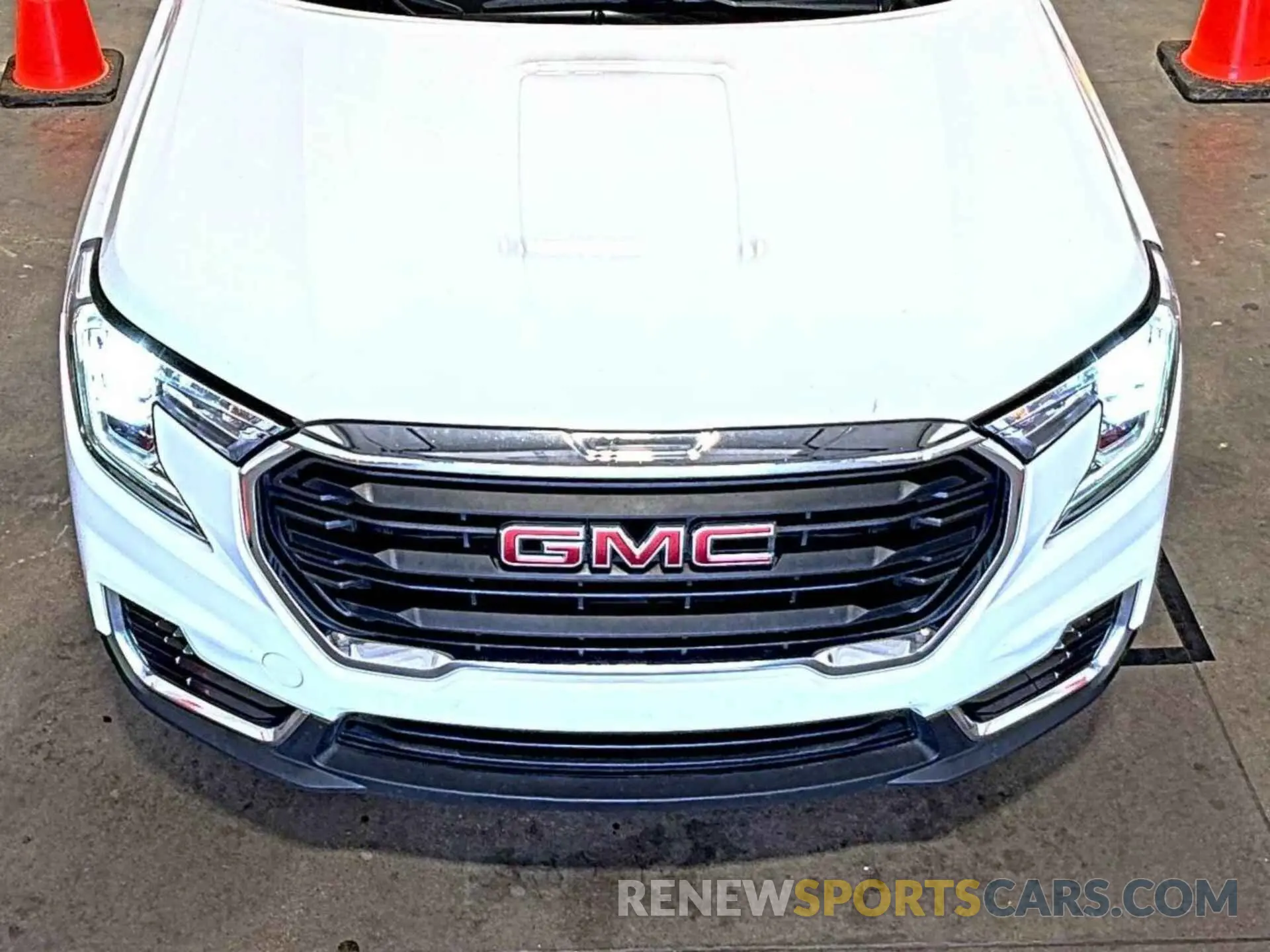 34 fotografías del automóvil dañado 3GKALMEV9NL212210 GMC TERRAIN 2022