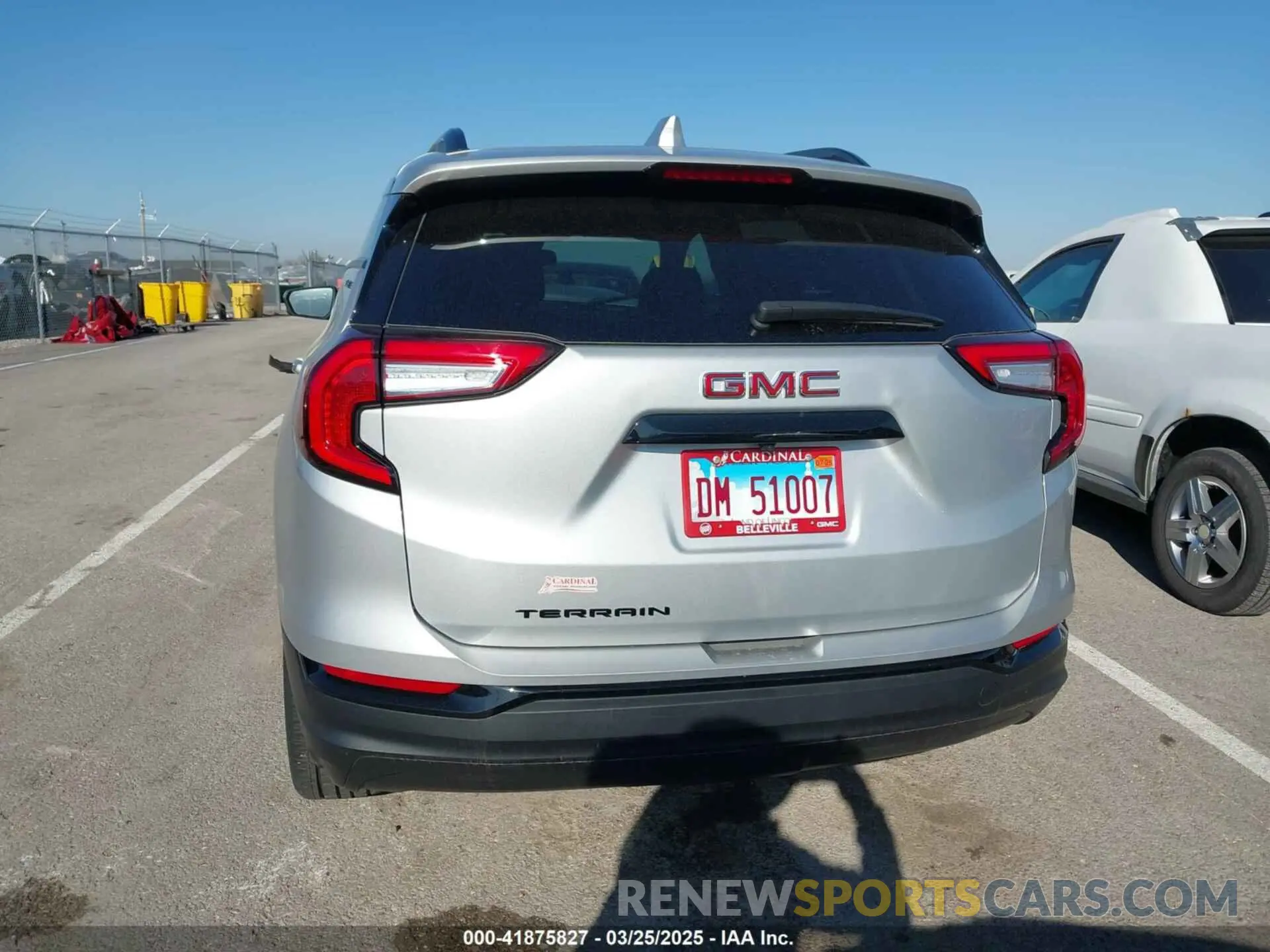 17 fotografías del automóvil dañado 3GKALMEV9NL257678 GMC TERRAIN 2022