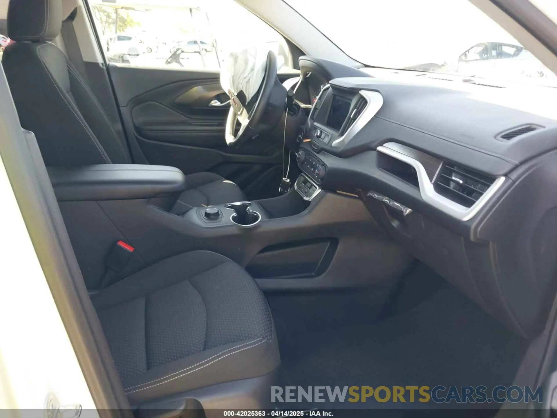 5 fotografías del automóvil dañado 3GKALMEVXNL223054 GMC TERRAIN 2022