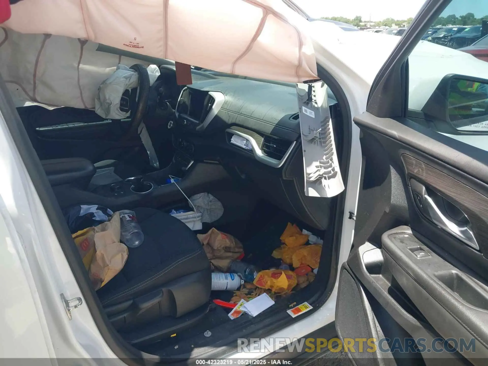 5 fotografías del automóvil dañado 3GKALMEVXNL252859 GMC TERRAIN 2022