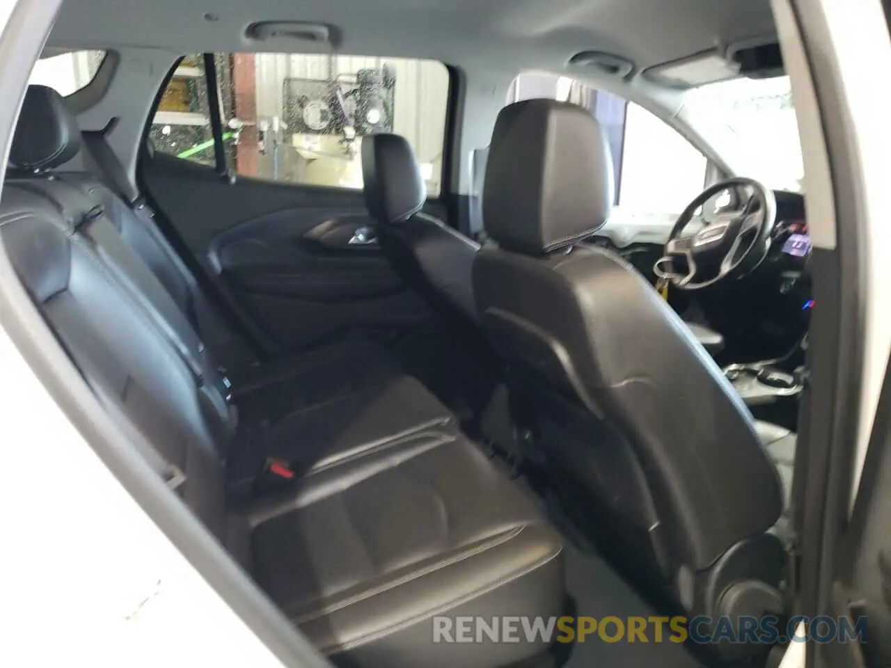 11 fotografías del automóvil dañado 3GKALPEV4NL102716 GMC TERRAIN 2022