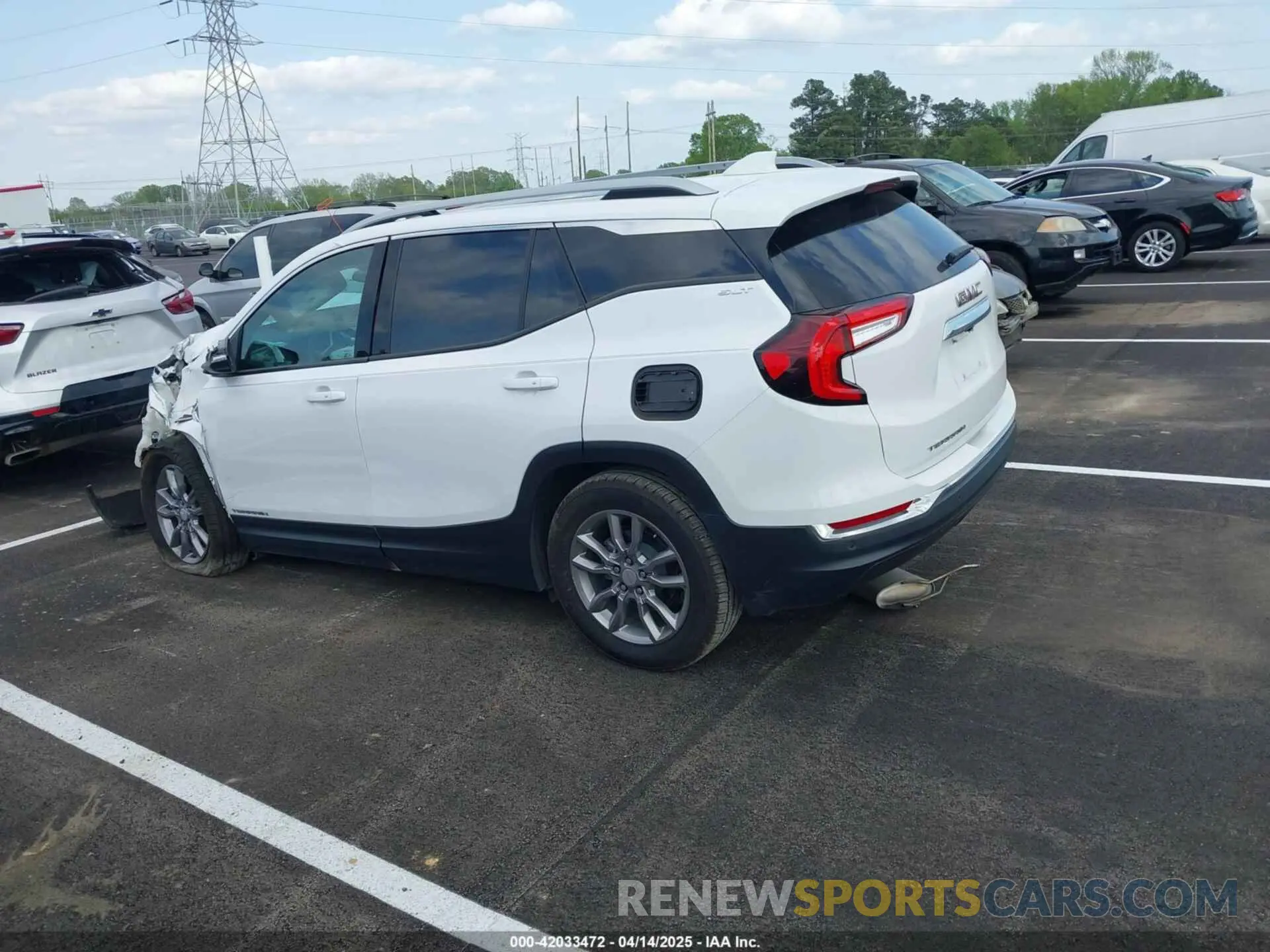 13 fotografías del automóvil dañado 3GKALPEV4NL110119 GMC TERRAIN 2022