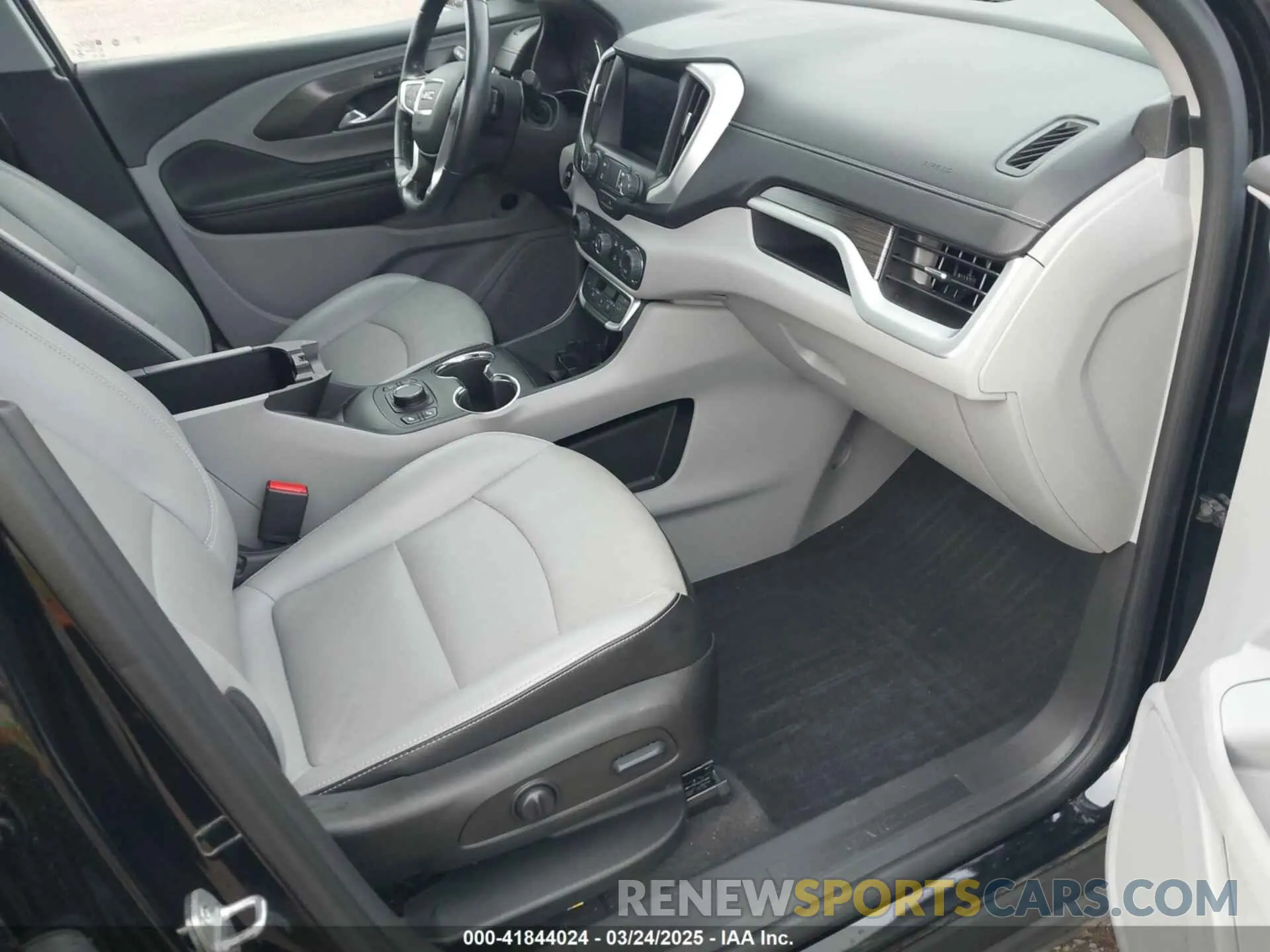 5 fotografías del automóvil dañado 3GKALPEV7NL271077 GMC TERRAIN 2022