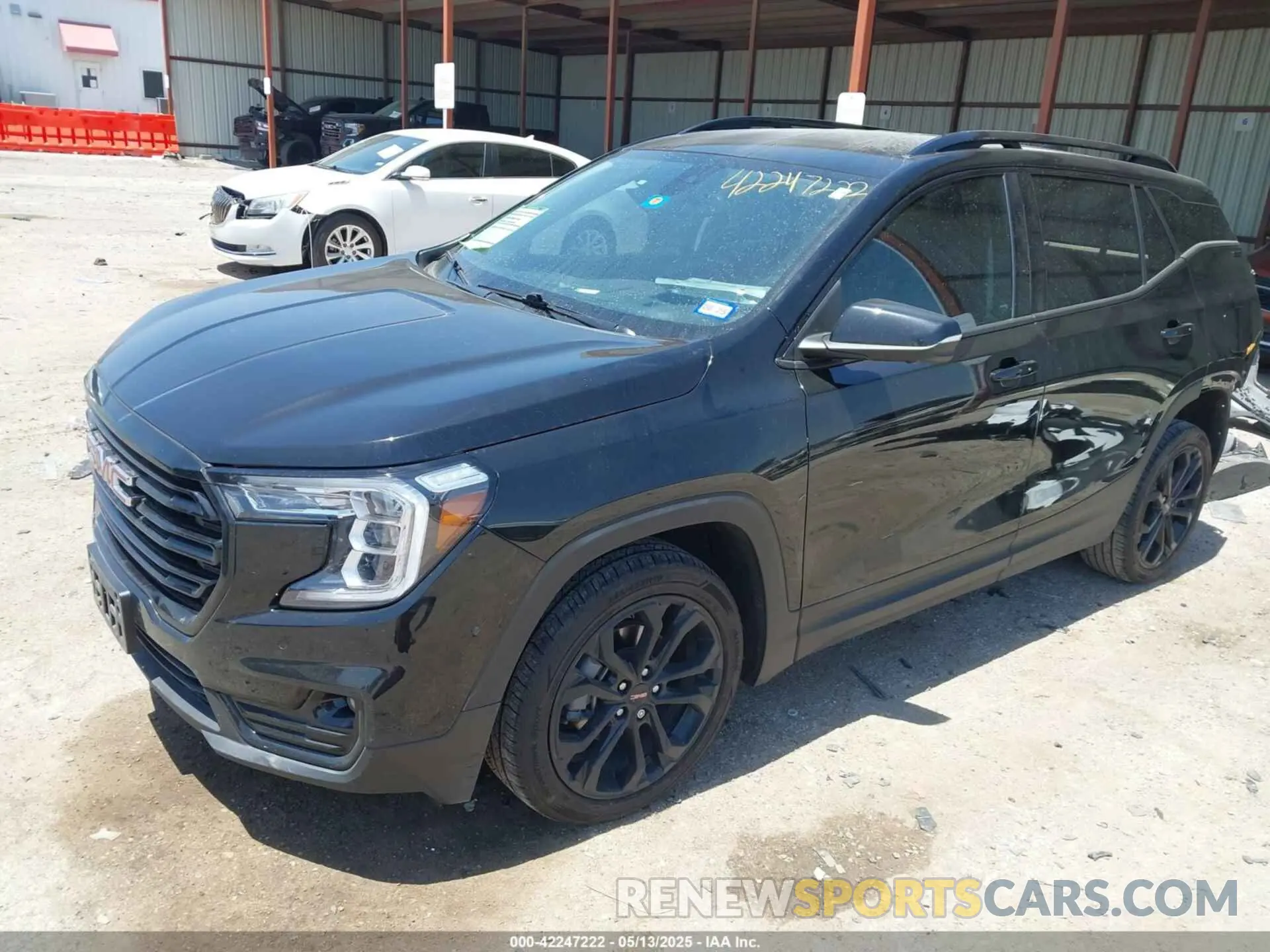 2 fotografías del automóvil dañado 3GKALPEVXNL280050 GMC TERRAIN 2022