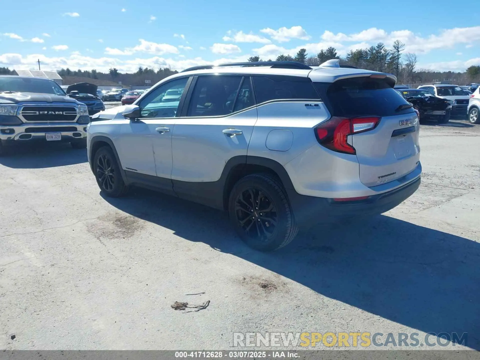 3 fotografías del automóvil dañado 3GKALTEV1NL261718 GMC TERRAIN 2022