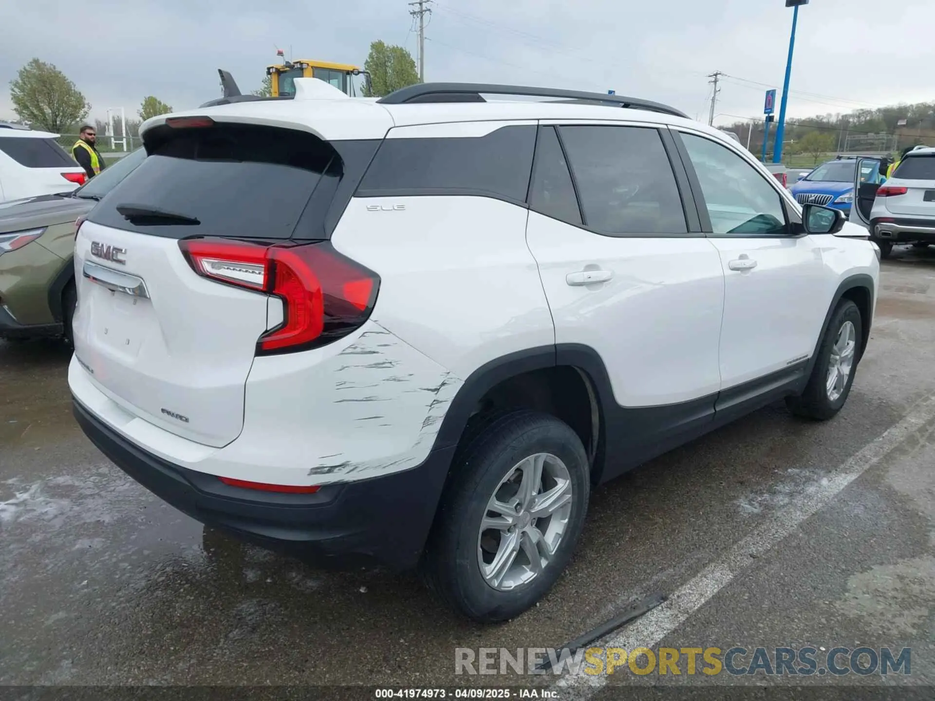 4 fotografías del automóvil dañado 3GKALTEV2NL139045 GMC TERRAIN 2022