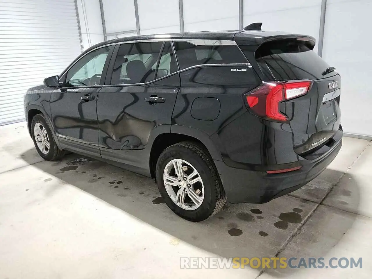 2 fotografías del automóvil dañado 3GKALTEV5NL163078 GMC TERRAIN 2022