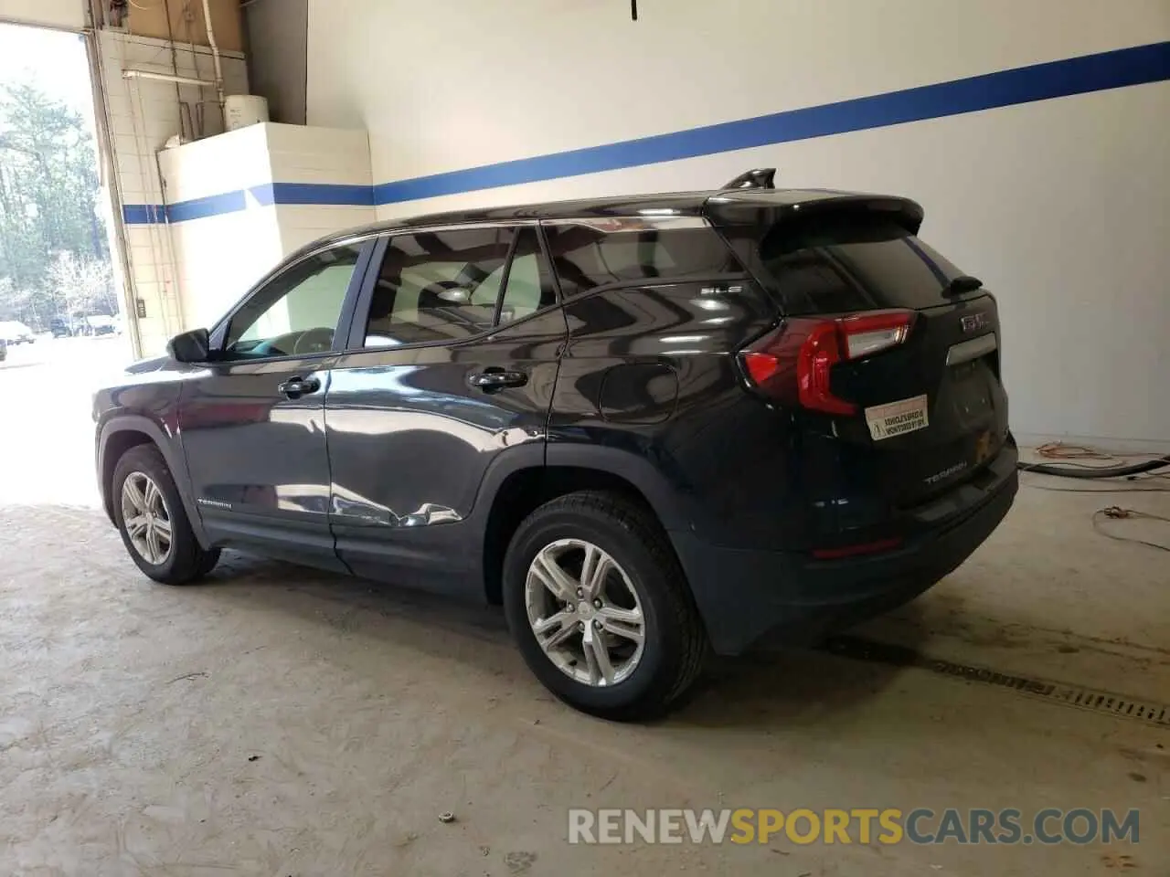 2 fotografías del automóvil dañado 3GKALTEV5NL177918 GMC TERRAIN 2022