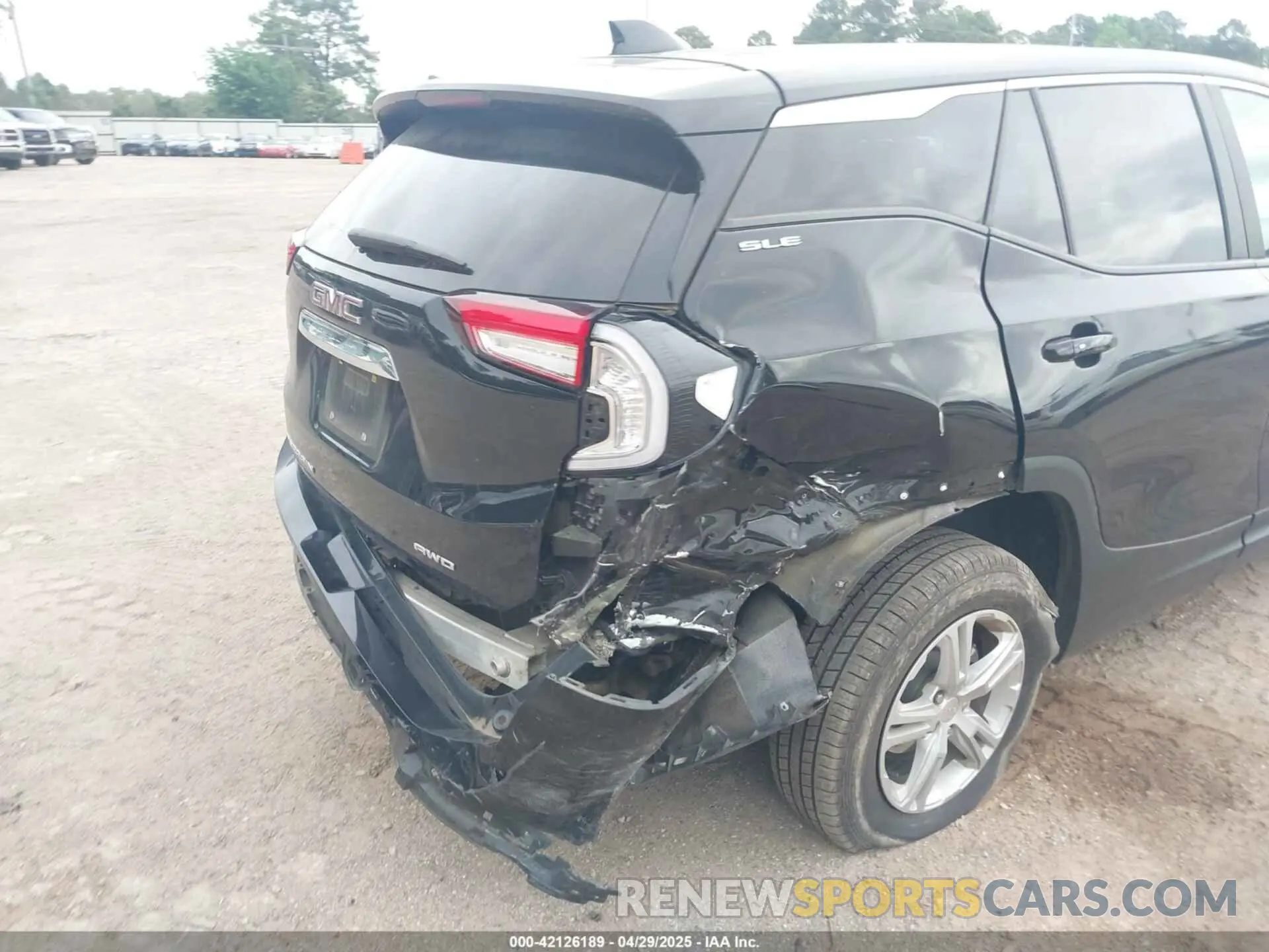6 fotografías del automóvil dañado 3GKALTEV8NL167447 GMC TERRAIN 2022