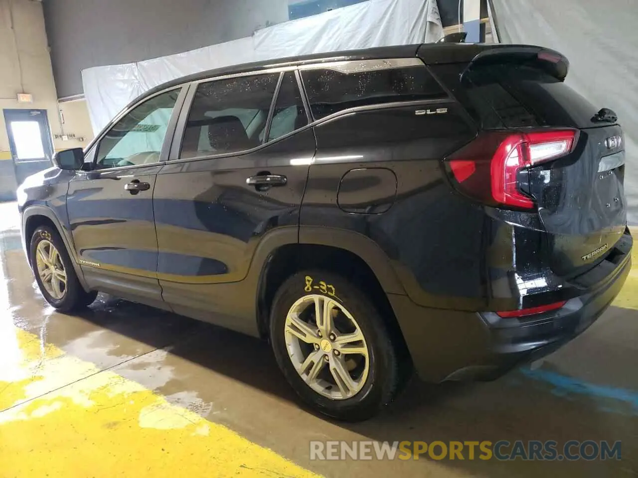 2 fotografías del automóvil dañado 3GKALTEV8NL172647 GMC TERRAIN 2022