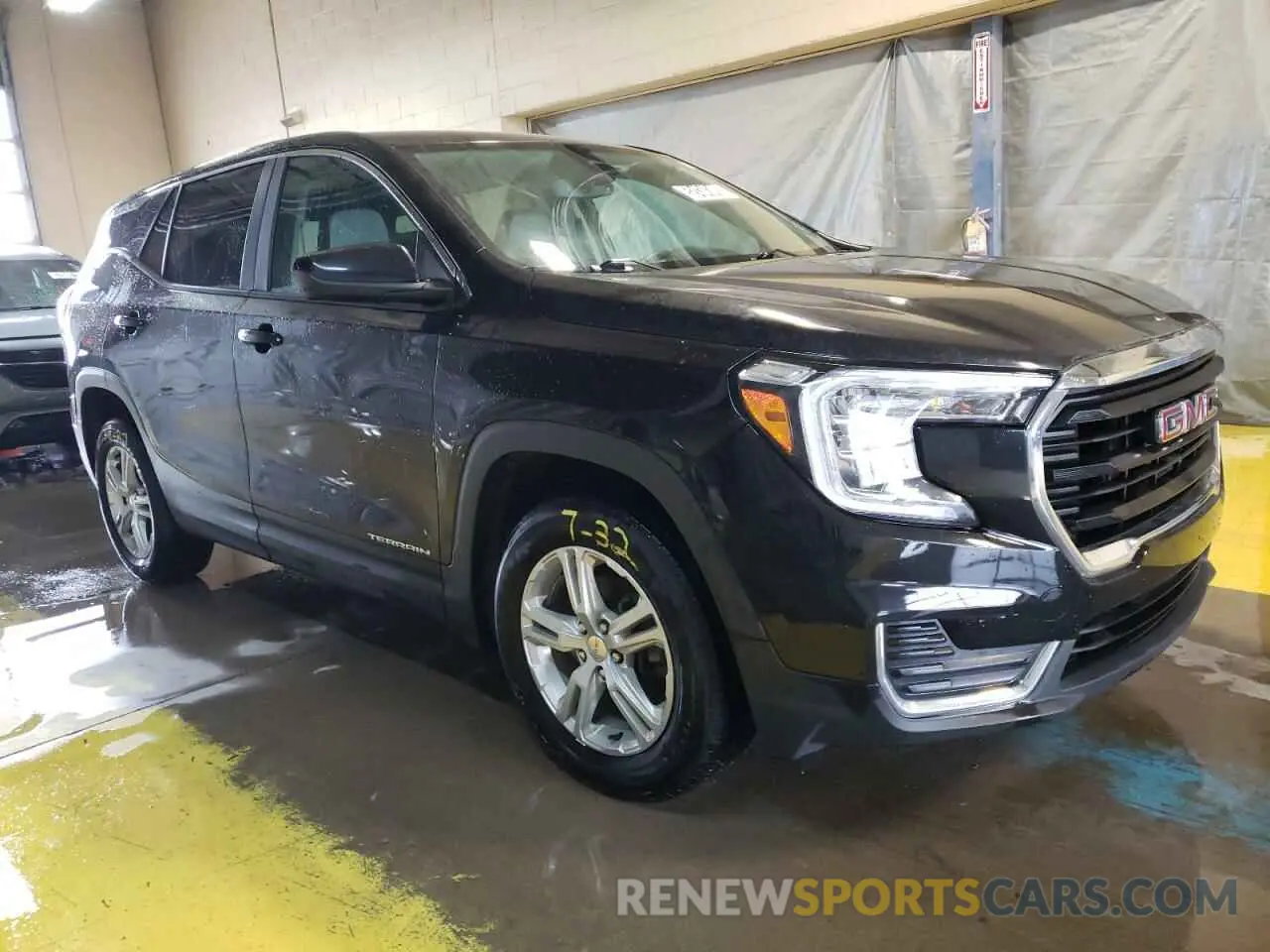 4 fotografías del automóvil dañado 3GKALTEV8NL172647 GMC TERRAIN 2022