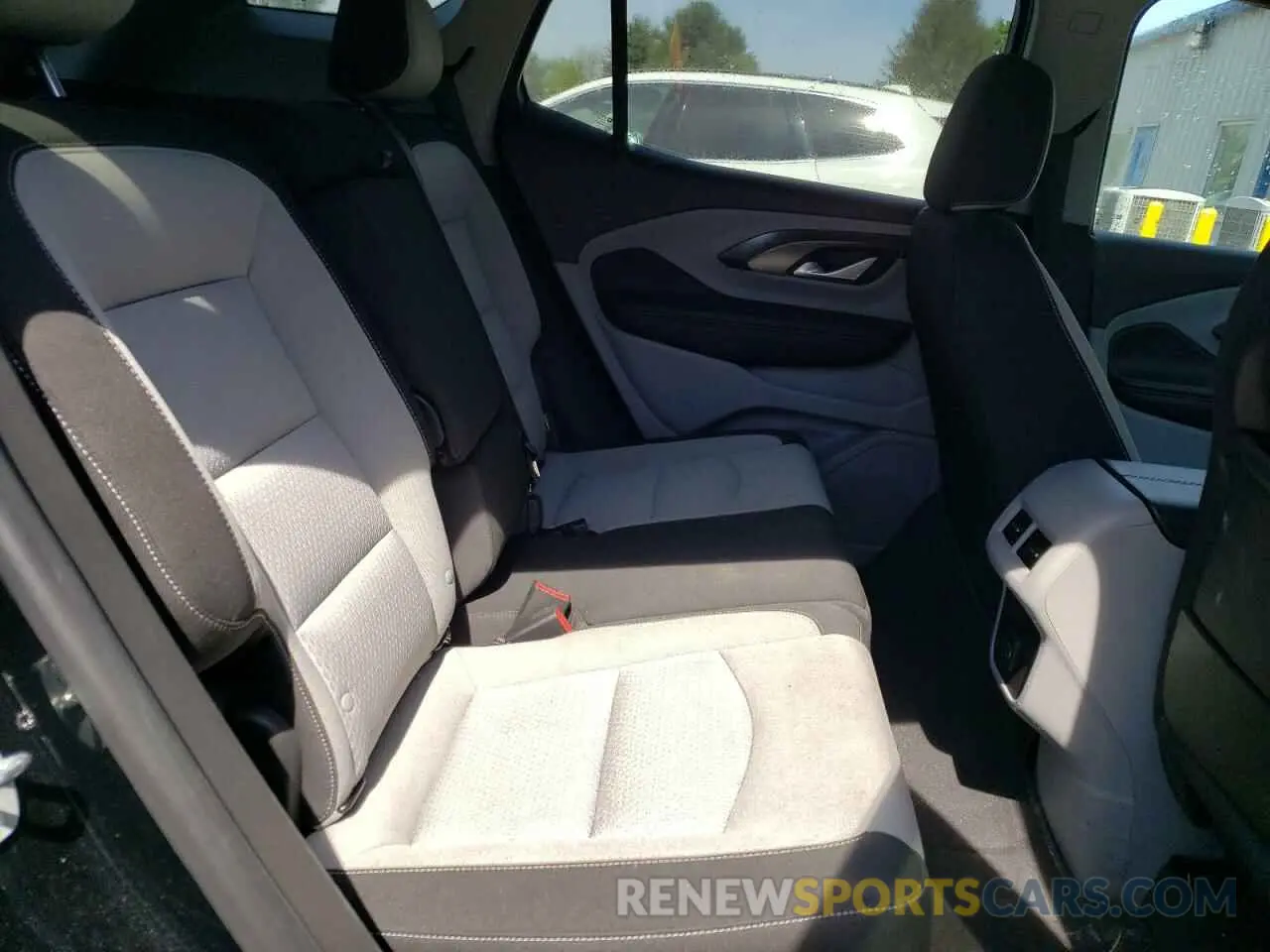 11 fotografías del automóvil dañado 3GKALTEV8NL233401 GMC TERRAIN 2022