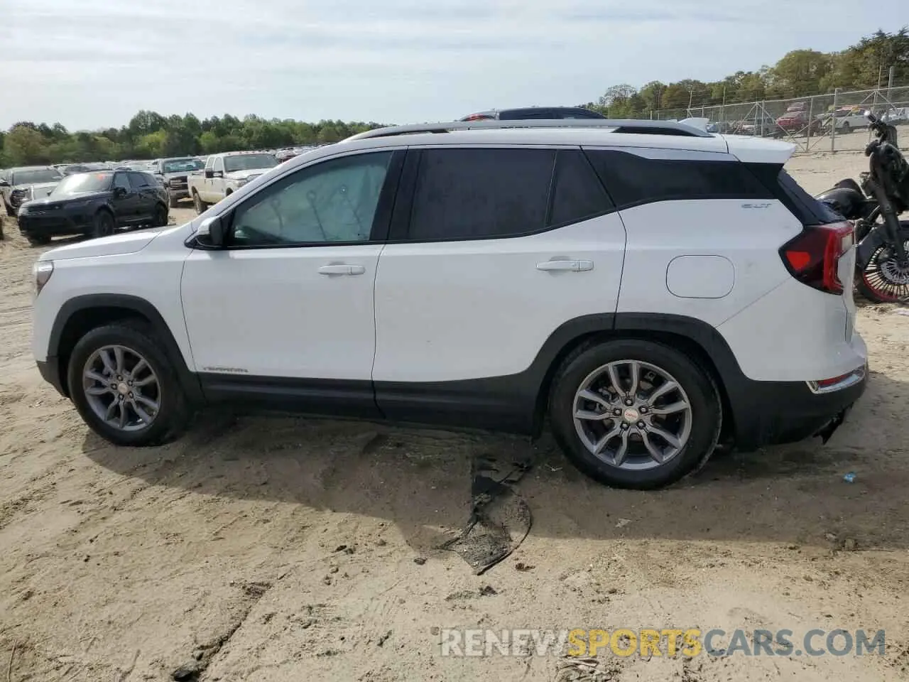 2 fotografías del automóvil dañado 3GKALVEV2NL101827 GMC TERRAIN 2022