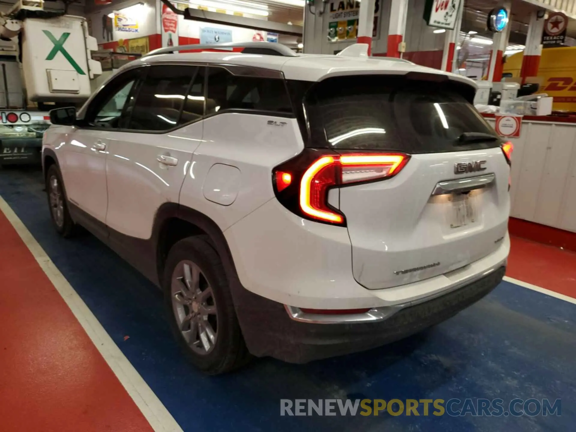 10 fotografías del automóvil dañado 3GKALVEV2NL232028 GMC TERRAIN 2022