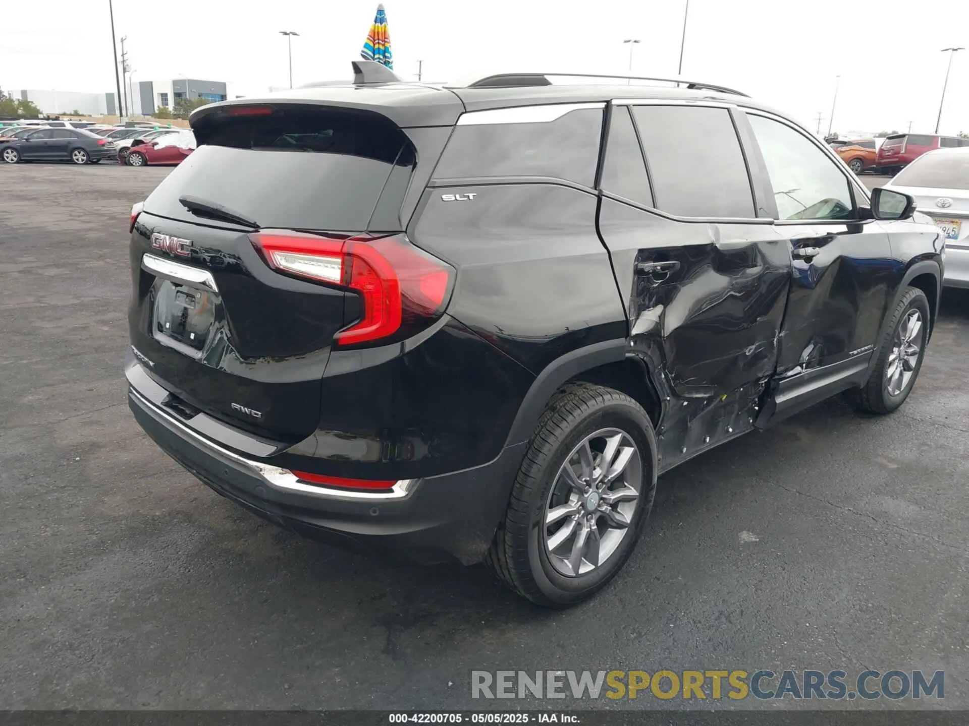 4 fotografías del automóvil dañado 3GKALVEV3NL164323 GMC TERRAIN 2022