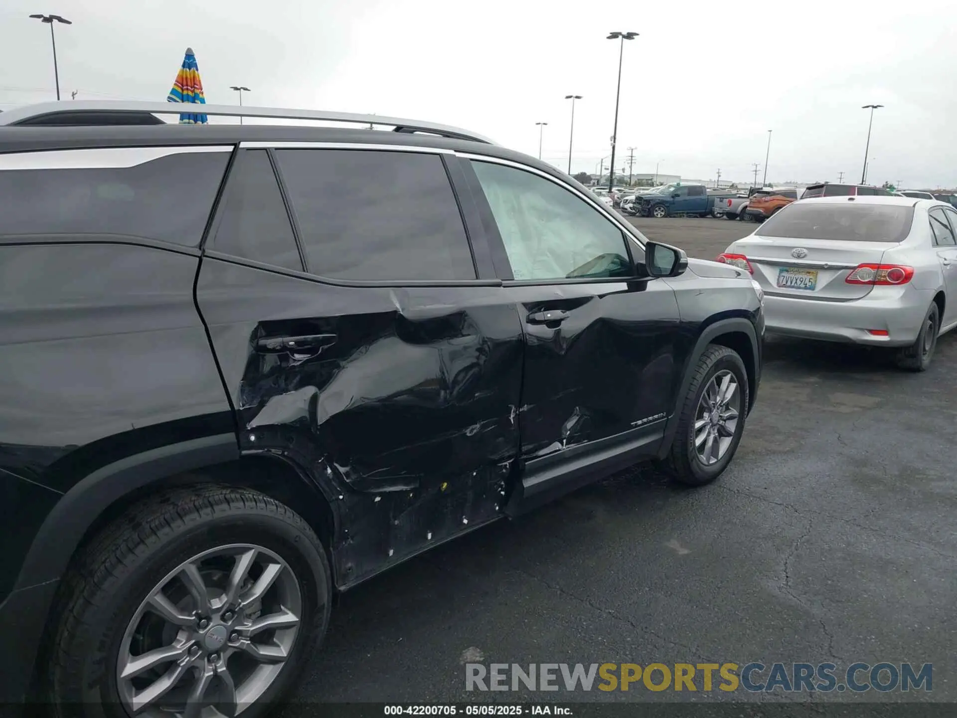 6 fotografías del automóvil dañado 3GKALVEV3NL164323 GMC TERRAIN 2022