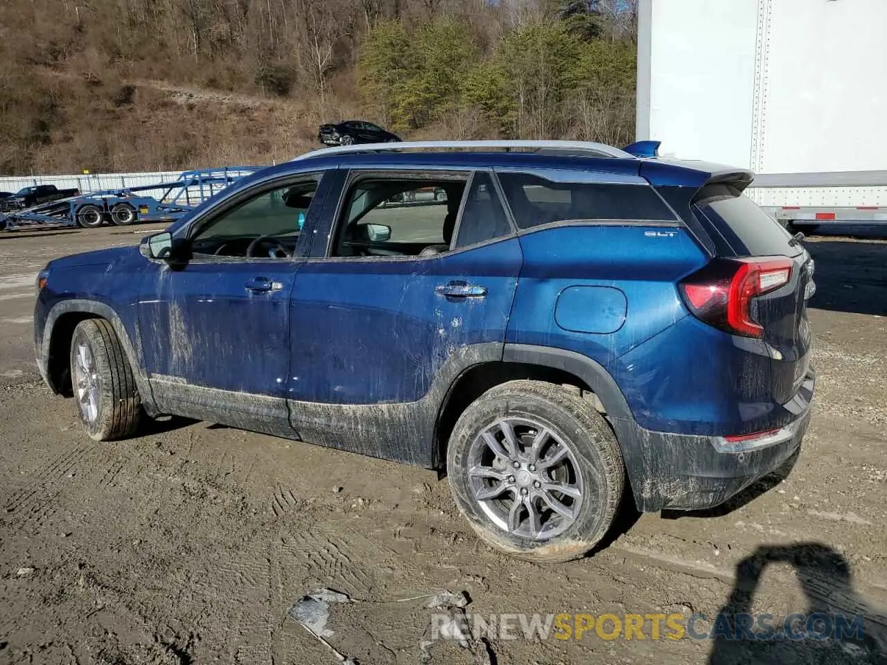 2 fotografías del automóvil dañado 3GKALVEV3NL241417 GMC TERRAIN 2022