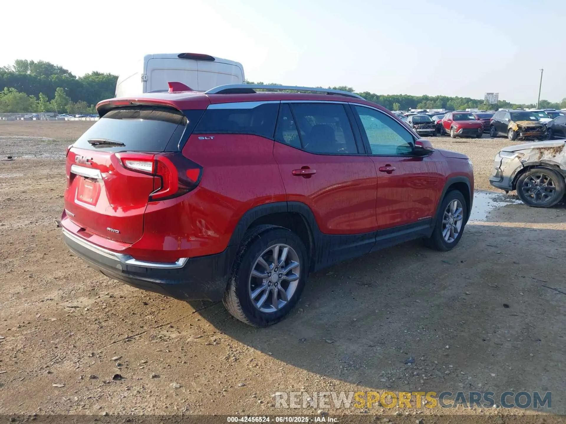 4 fotografías del automóvil dañado 3GKALVEV4NL105541 GMC TERRAIN 2022
