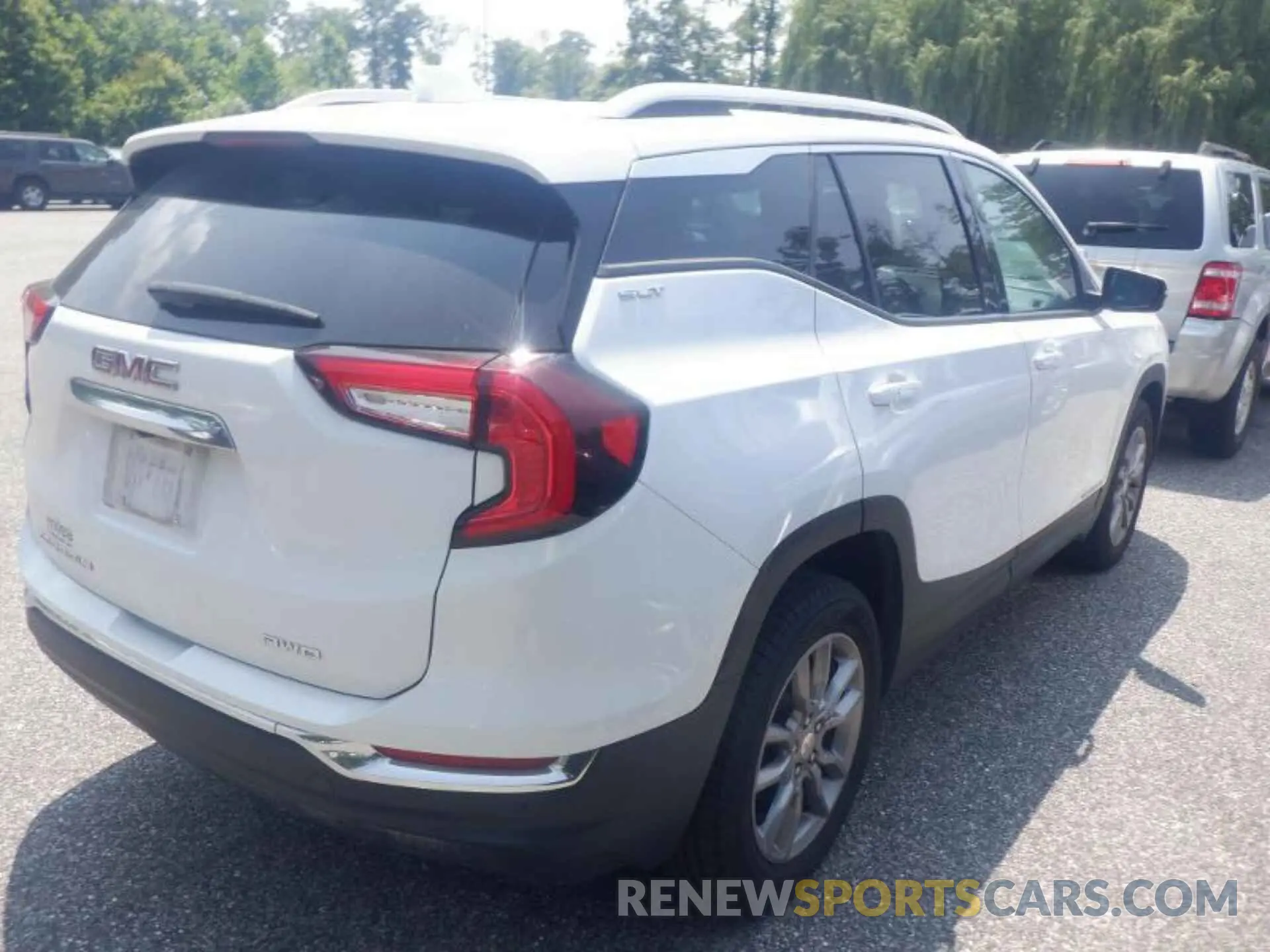 4 fotografías del automóvil dañado 3GKALVEV4NL231608 GMC TERRAIN 2022