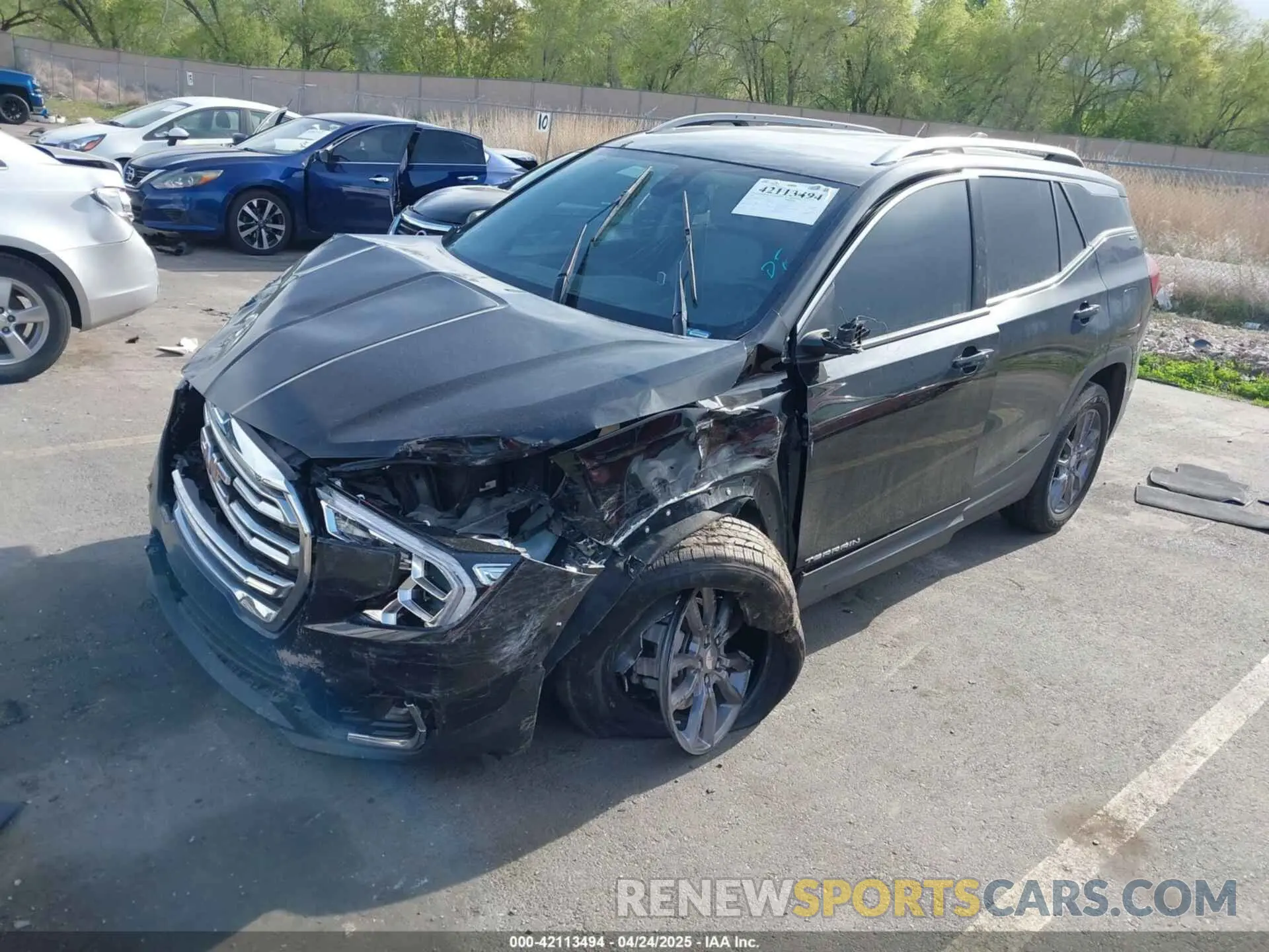 2 fotografías del automóvil dañado 3GKALVEV5NL110604 GMC TERRAIN 2022