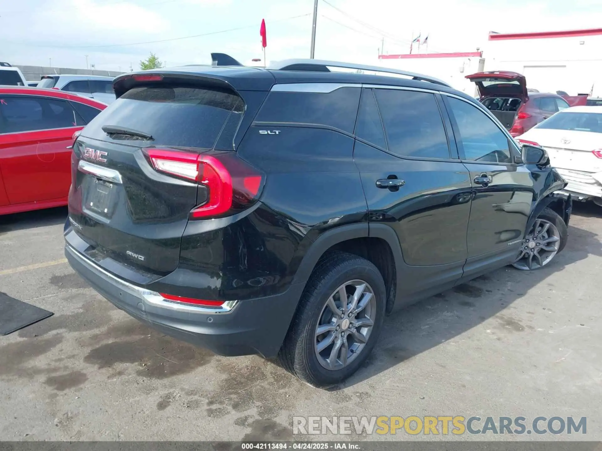 4 fotografías del automóvil dañado 3GKALVEV5NL110604 GMC TERRAIN 2022