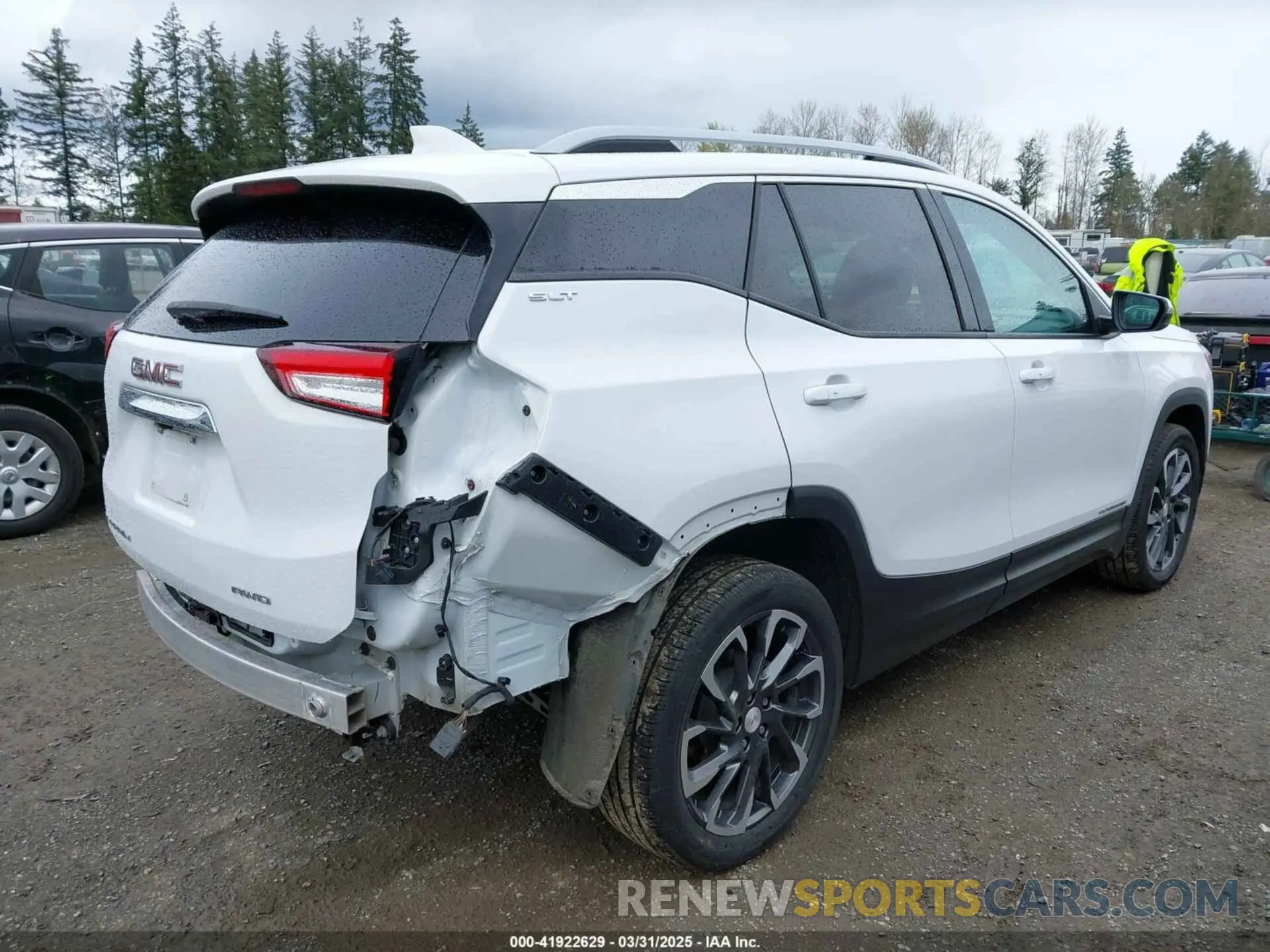 4 fotografías del automóvil dañado 3GKALVEV5NL118573 GMC TERRAIN 2022