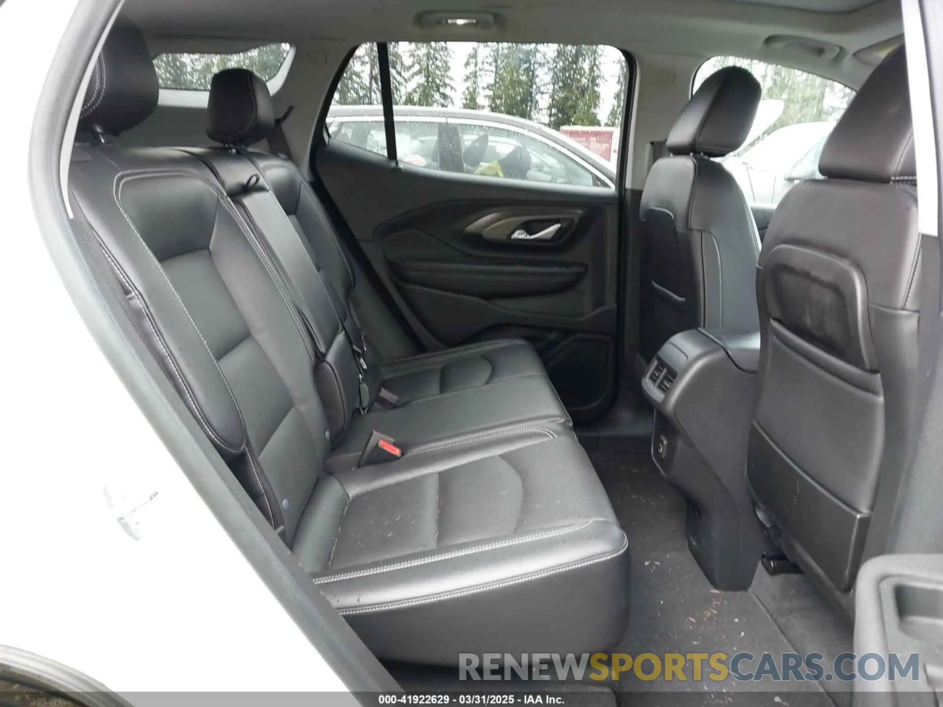 8 fotografías del automóvil dañado 3GKALVEV5NL118573 GMC TERRAIN 2022
